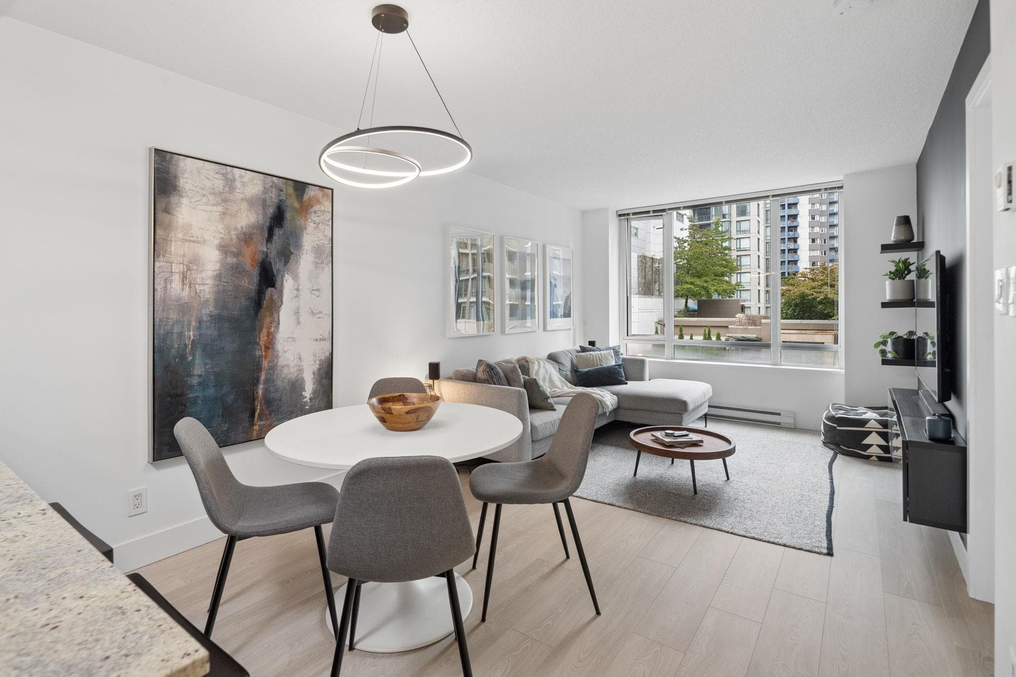 606 - 1088 Richards Street, Vancouver, V6B 0J8 — photo 4