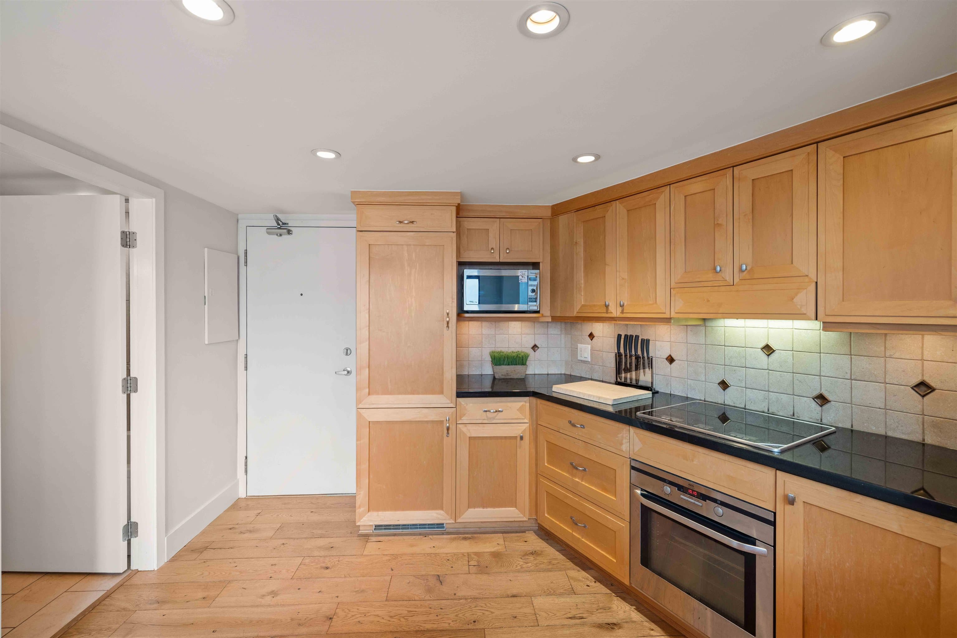 708 - 22 E Cordova Street, Vancouver, V6A 4G8 — photo 5