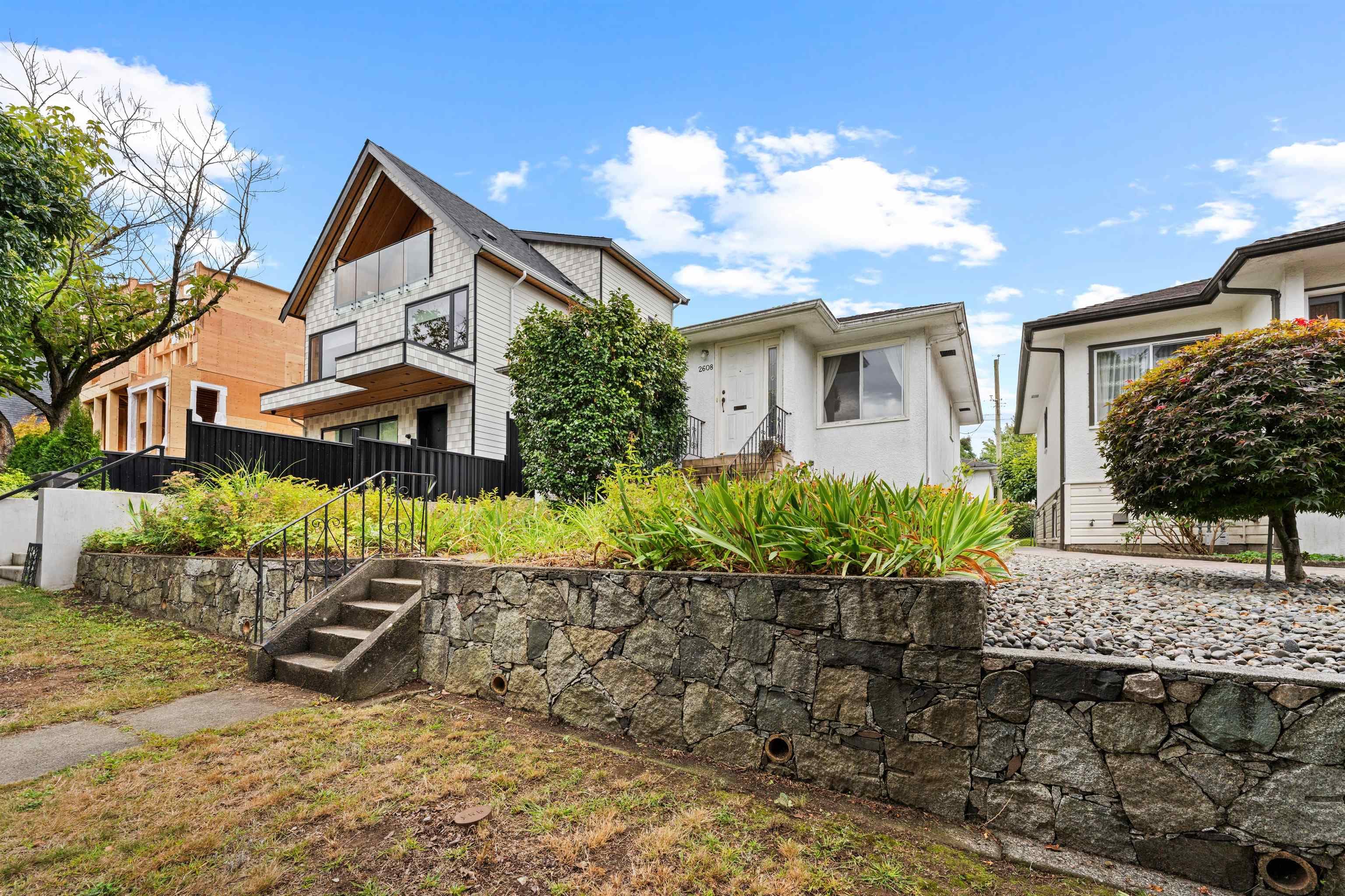 2608 E 4th Avenue, Vancouver, V5M 1K4 — photo 2