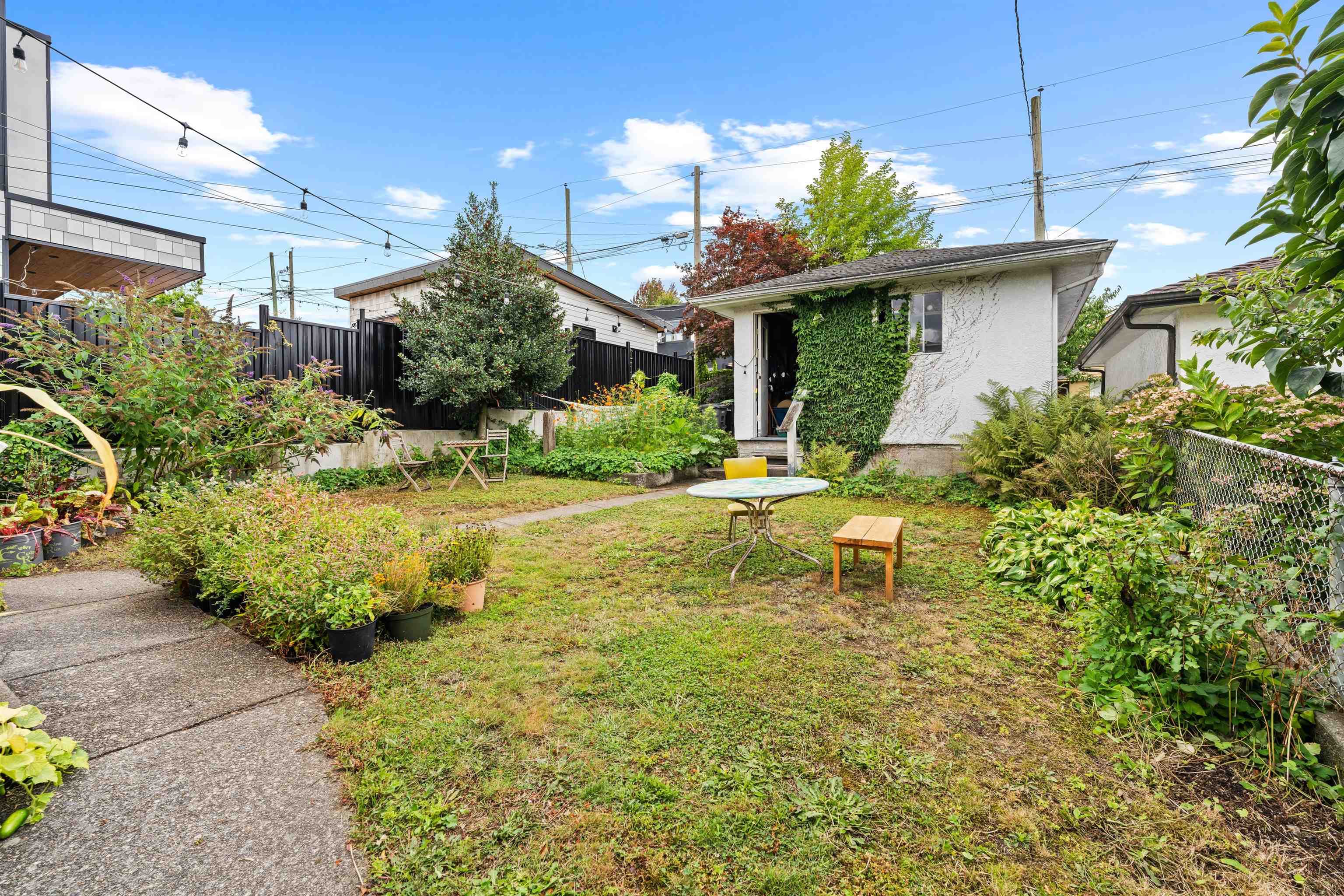2608 E 4th Avenue, Vancouver, V5M 1K4 — photo 4