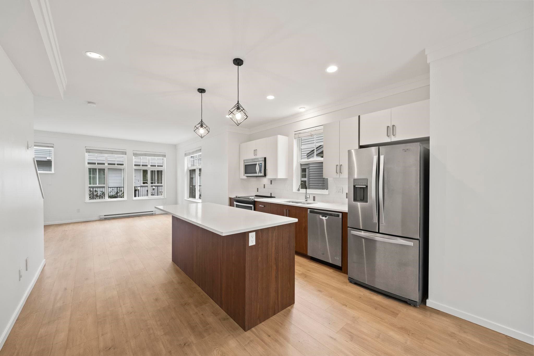 81 - 5858 142 Street, Surrey, V3X 0H2 — photo 4