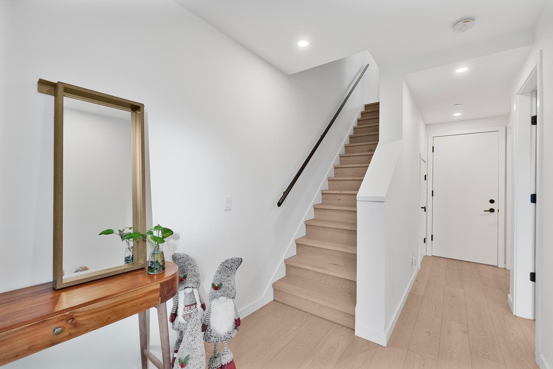 11 - 528 E 2nd Street, North Vancouver, V7L 0G8 — photo 3