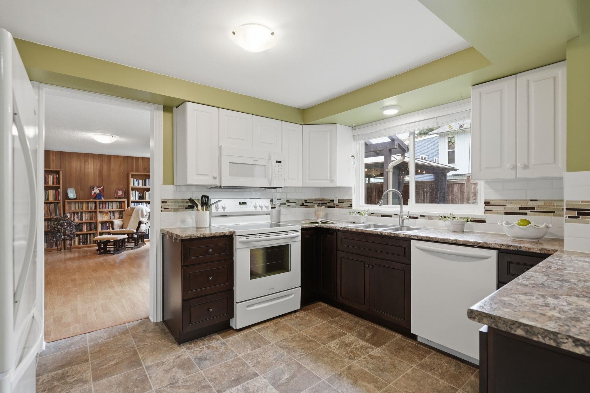 11870 Staples Crescent, Delta, V4E 2T7 — photo 5