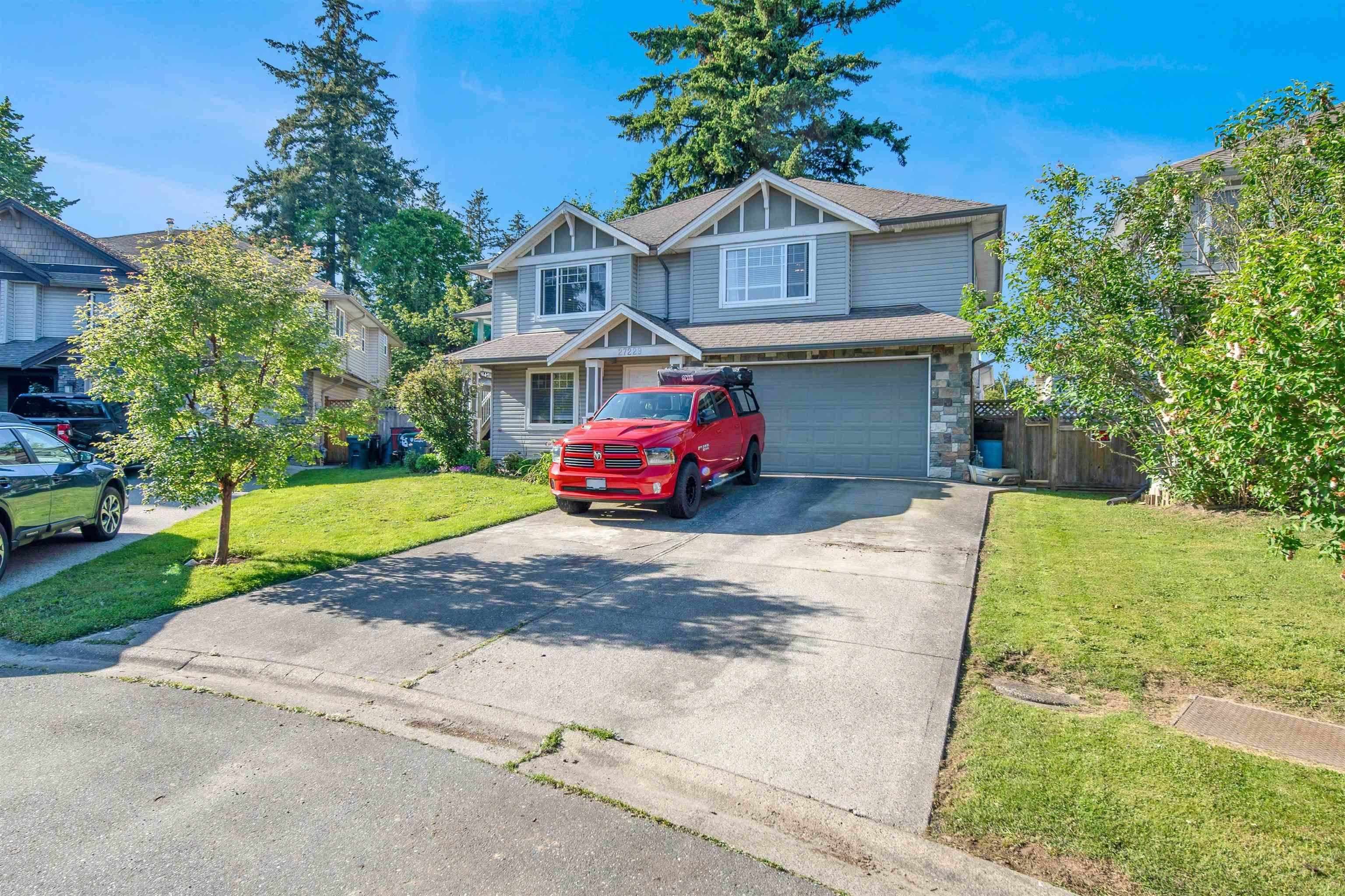 27229 27 Avenue, Langley