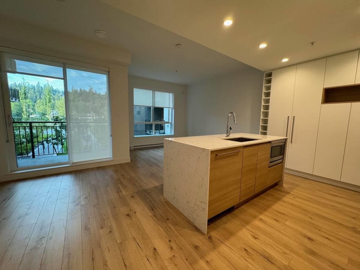 306 - 3131 Murray Street, Port Moody, V3H 0L9 — photo 2