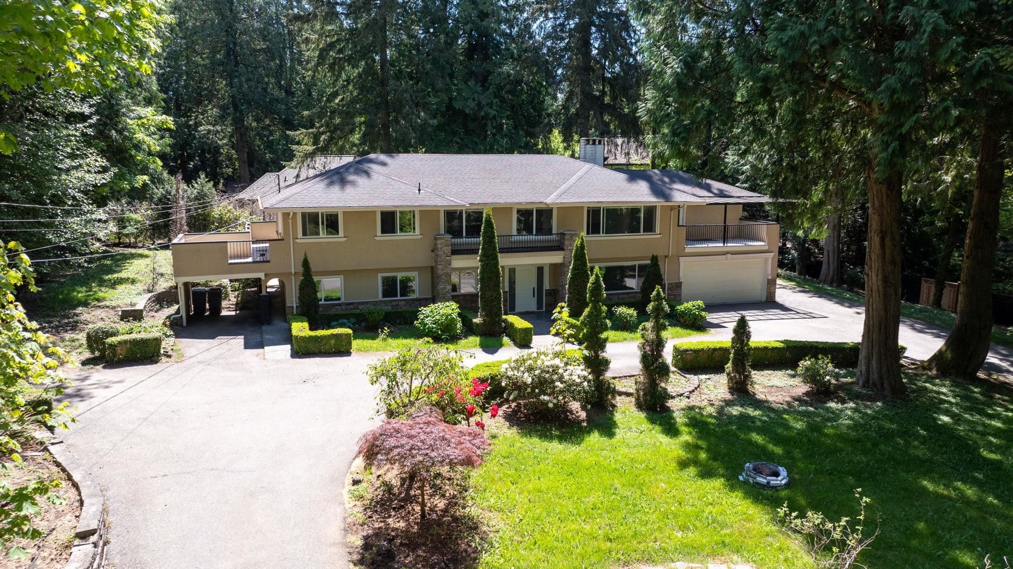 13788 32 Avenue, Surrey, V4P 2B8 — photo 1