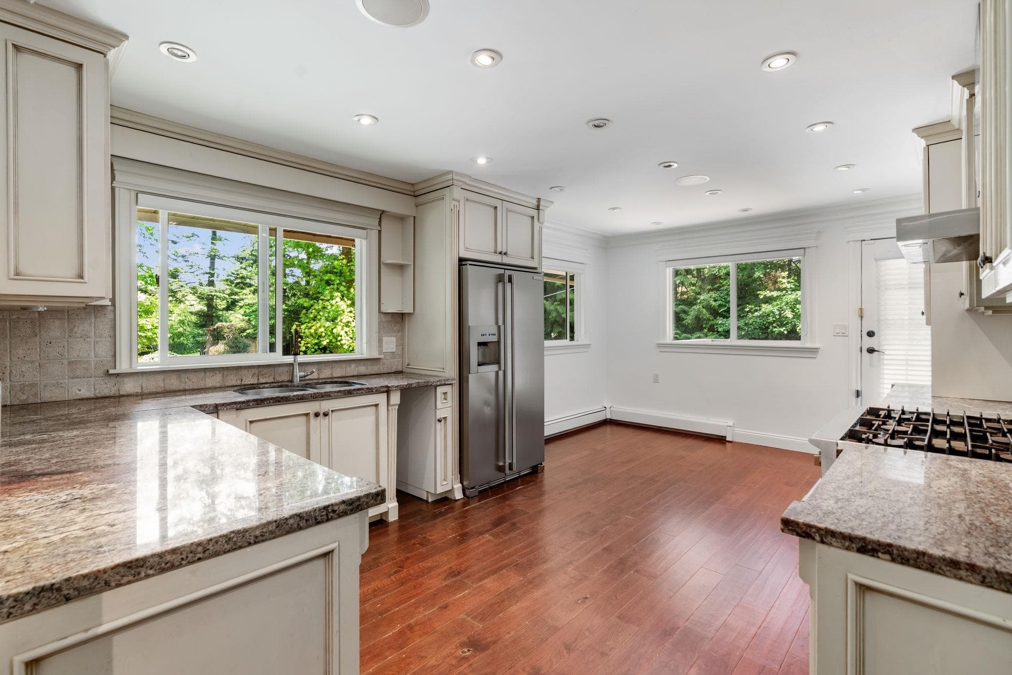 13788 32 Avenue, Surrey, V4P 2B8 — photo 5