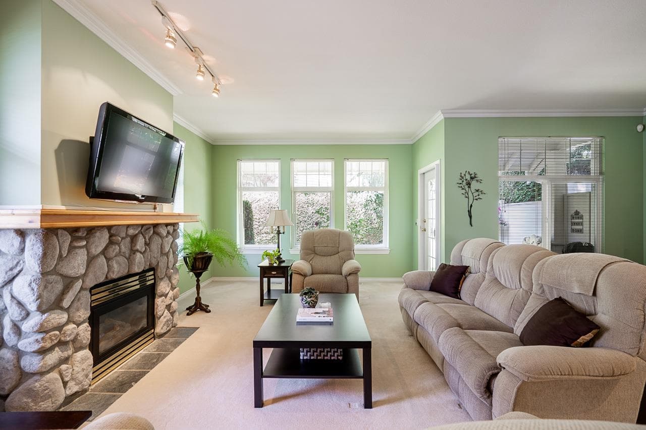 69 - 15037 58 Avenue, Surrey, V3S 8Z5 — photo 1