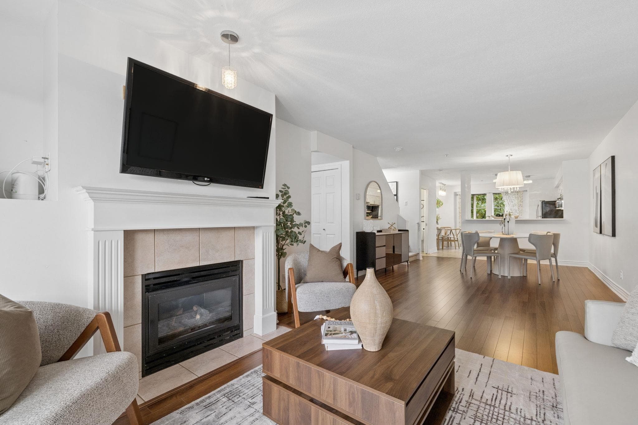 24 - 230 Tenth Street, New Westminster, V3M 3X9 — photo 1