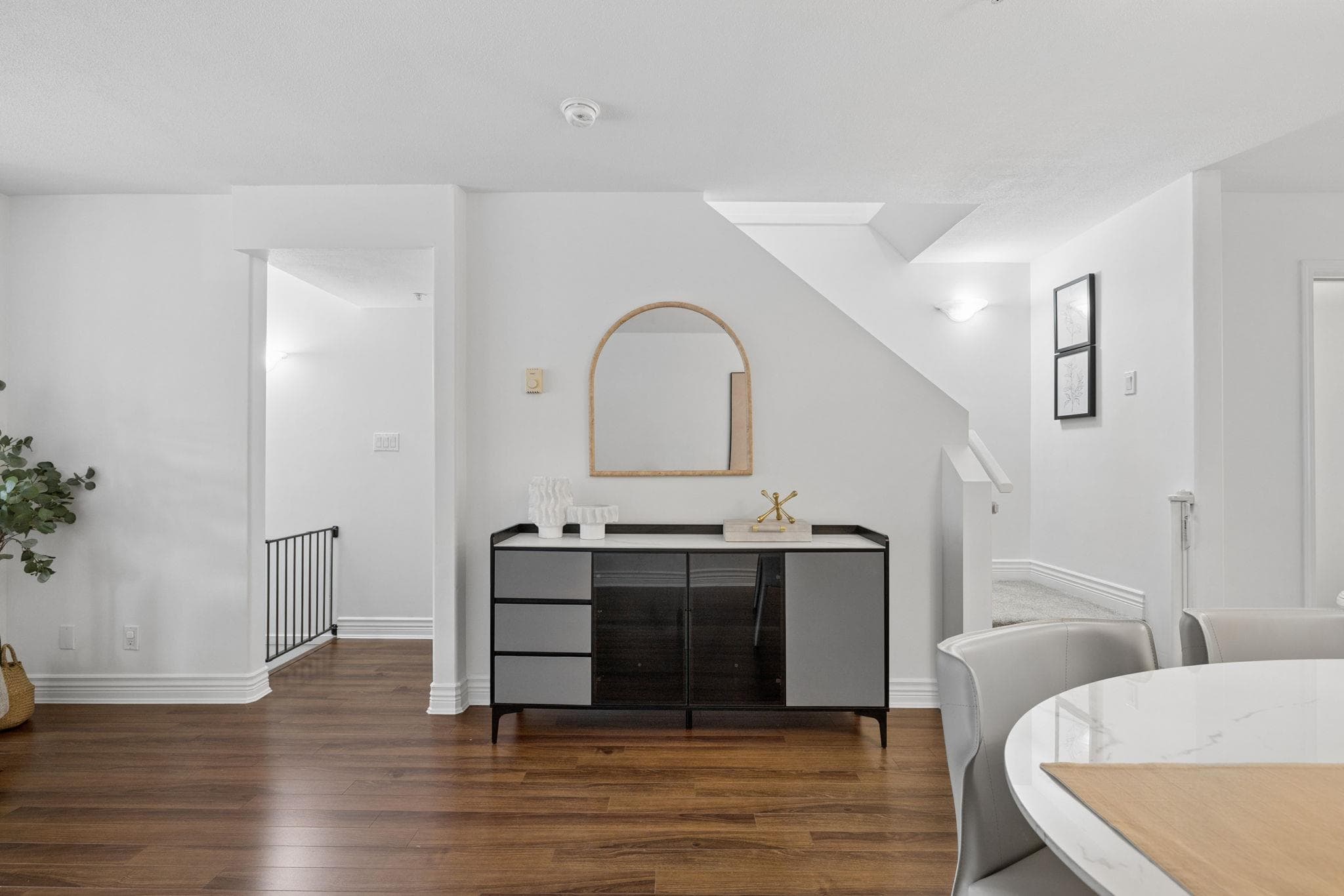24 - 230 Tenth Street, New Westminster, V3M 3X9 — photo 4