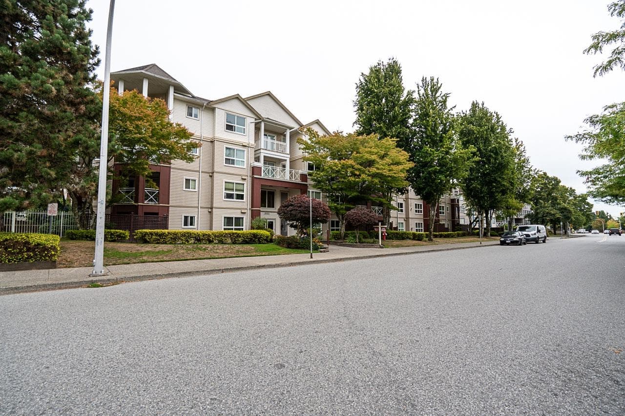 211 - 8068 120a Avenue, Surrey, V3W 3P3 — photo 2