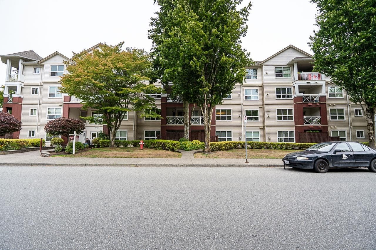 211 - 8068 120a Avenue, Surrey, V3W 3P3 — photo 3