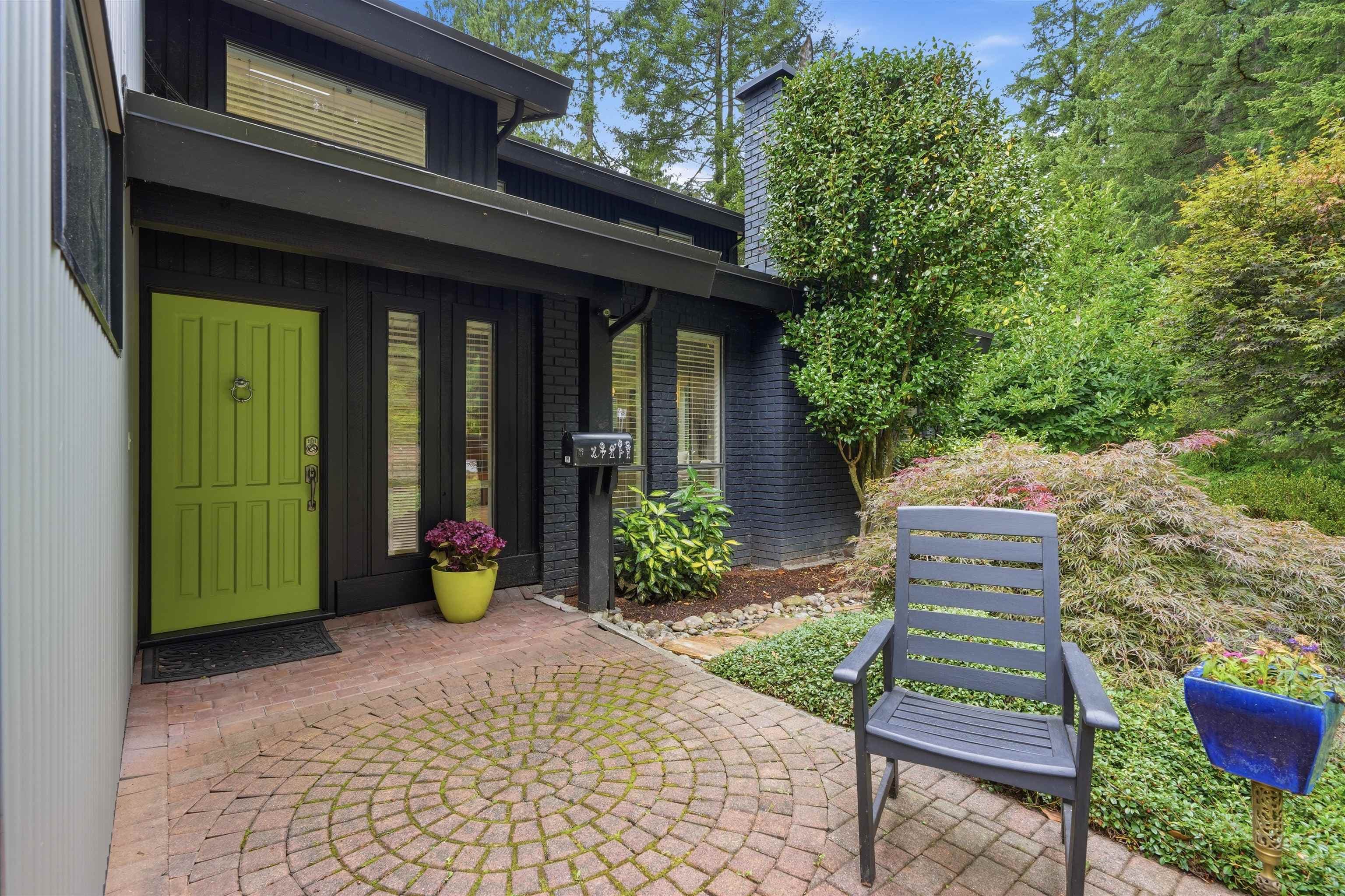2261 Hill Drive, North Vancouver, V7H 2N1 — photo 3