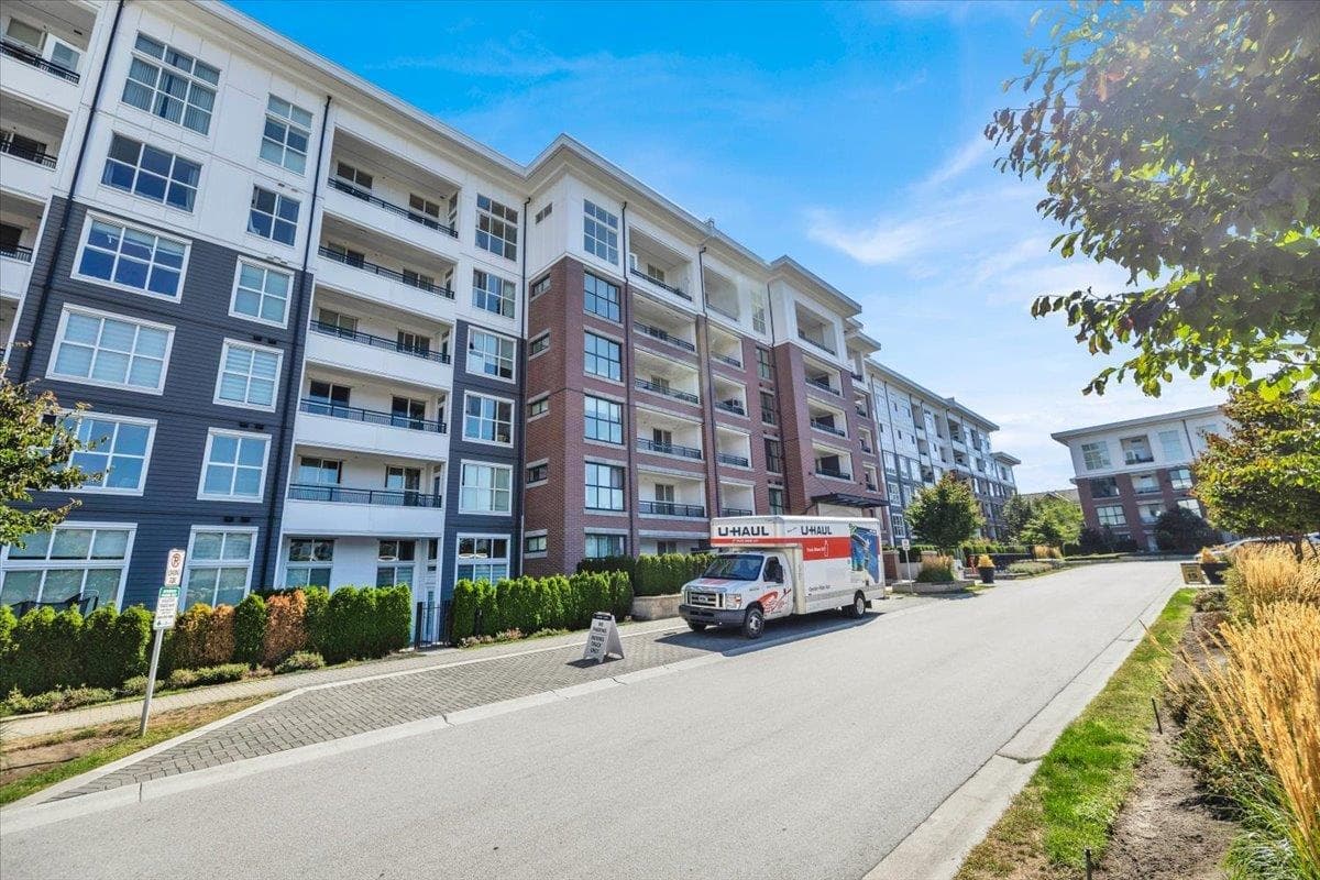 C219 - 8150 207 Street, Langley, V2Y 4J4 — photo 2