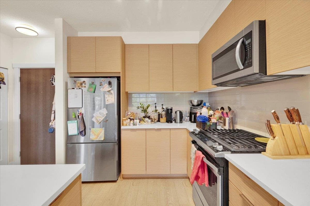 C219 - 8150 207 Street, Langley, V2Y 4J4 — photo 5