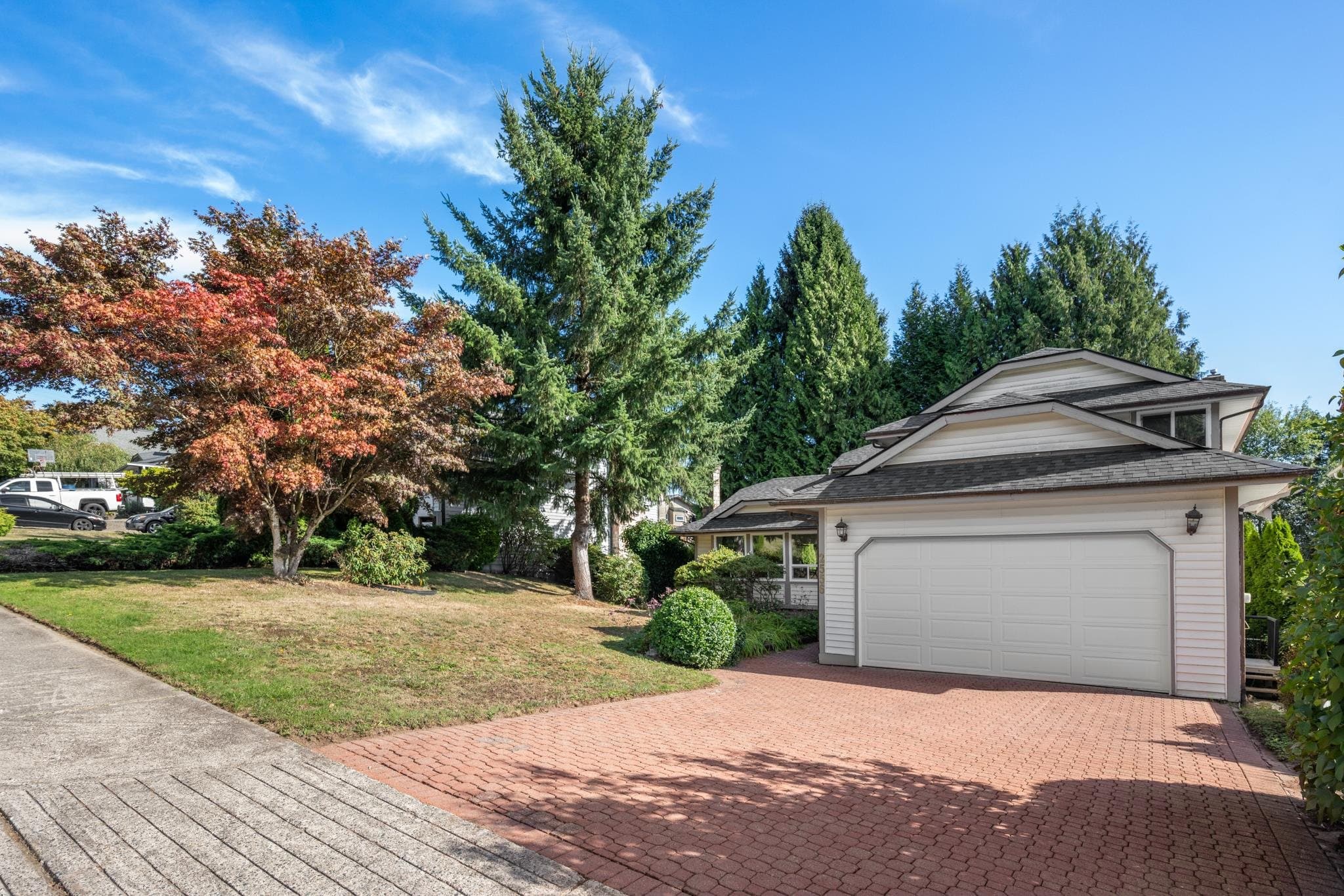 2556 Trillium Place, Coquitlam, V3E 2G3 — photo 2