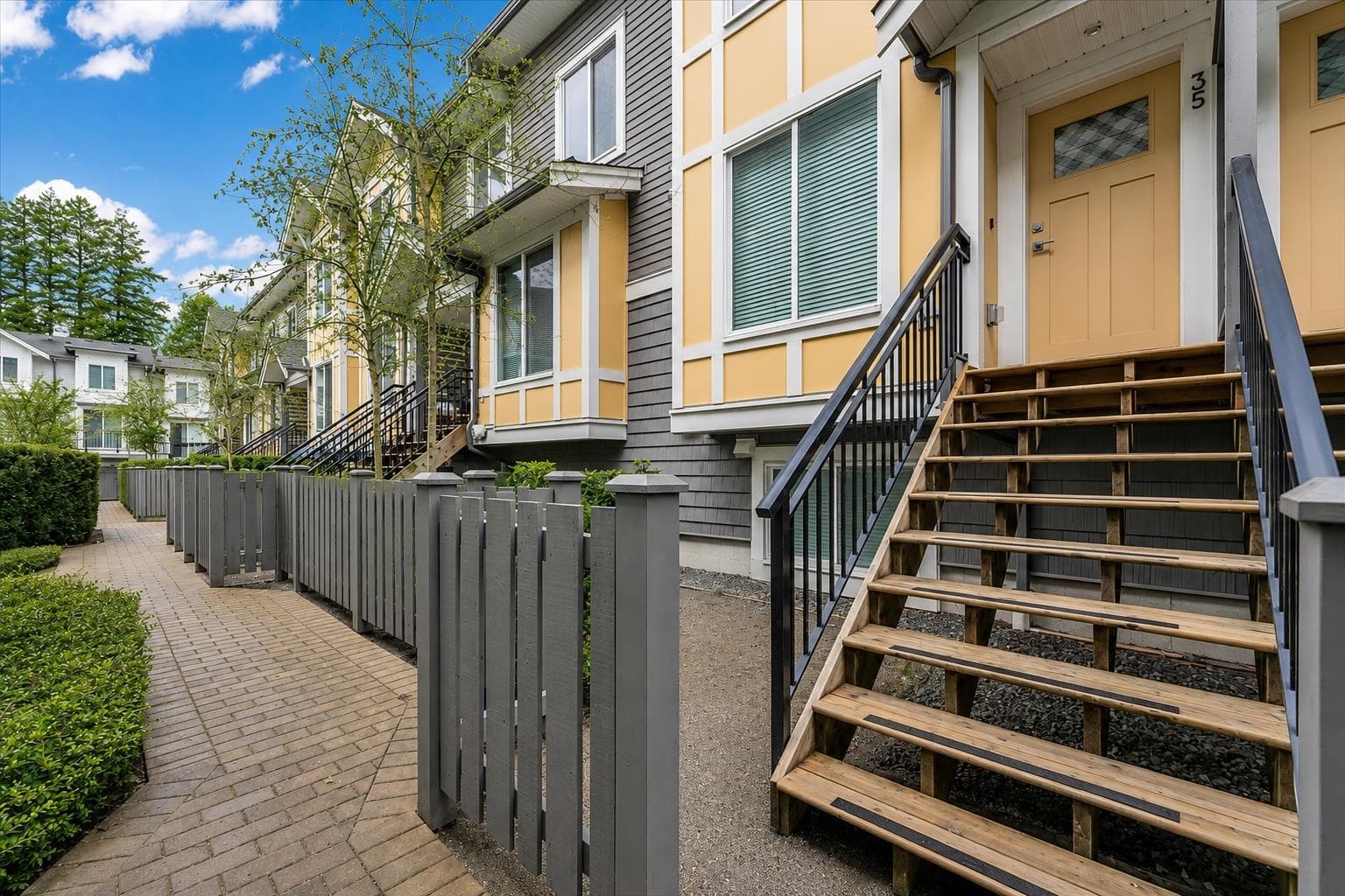 35 - 9718 161a Street, Surrey, V4N 6S7 — photo 2