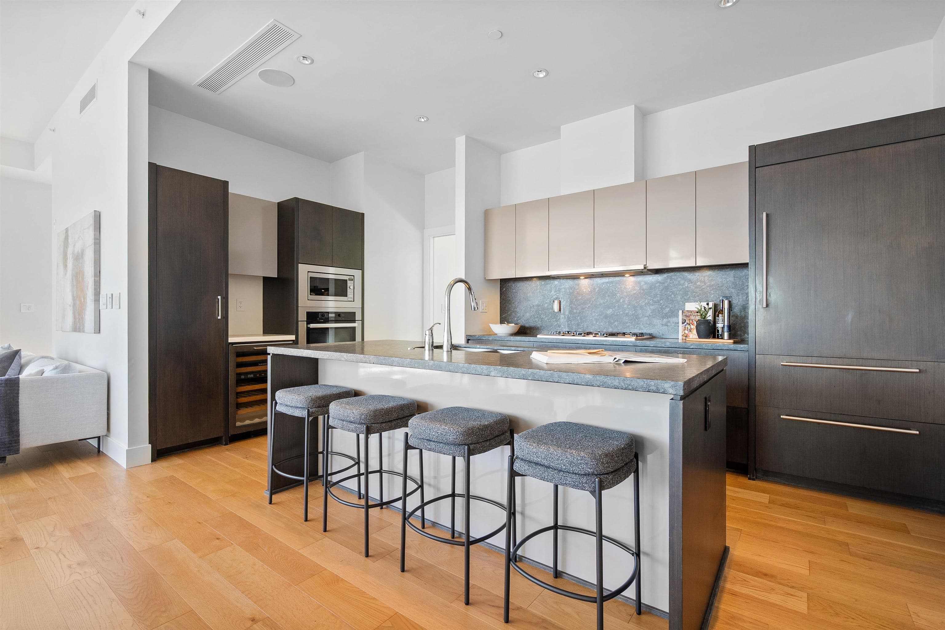 702 - 876 Keith Road, West Vancouver, V7T 1M3 — photo 5