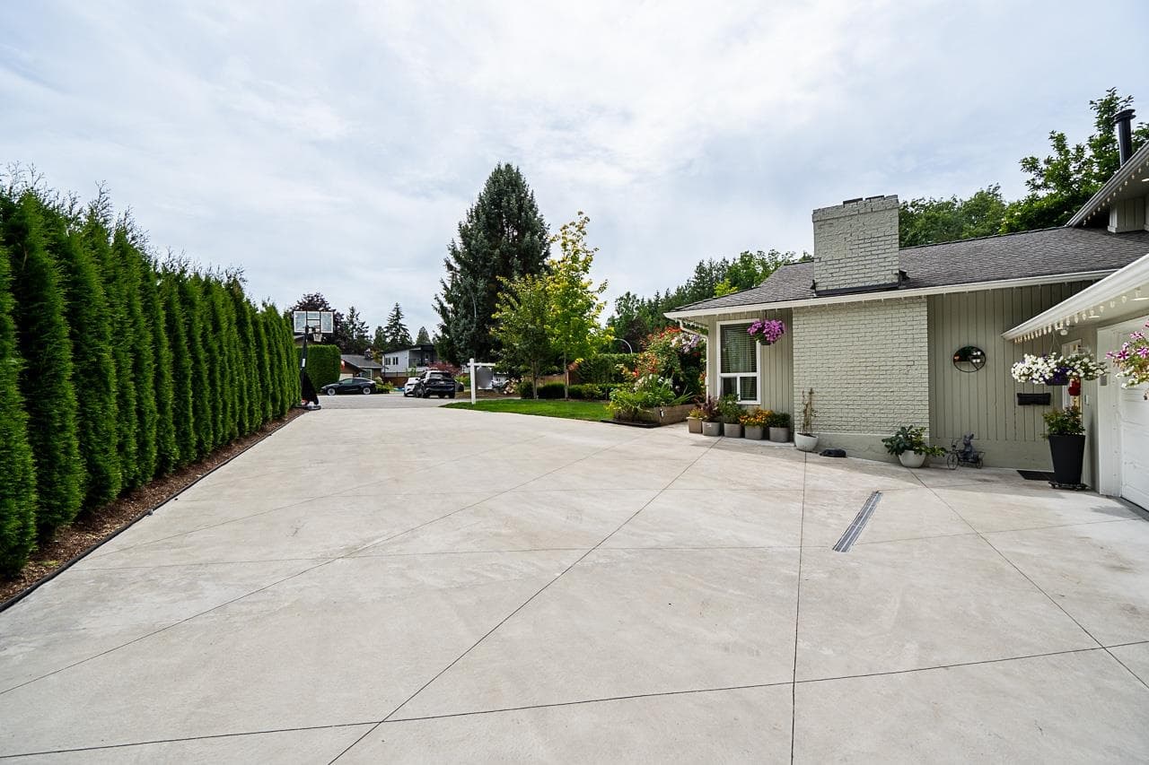 4965 198b Avenue, Langley, V3A 6L4 — photo 5