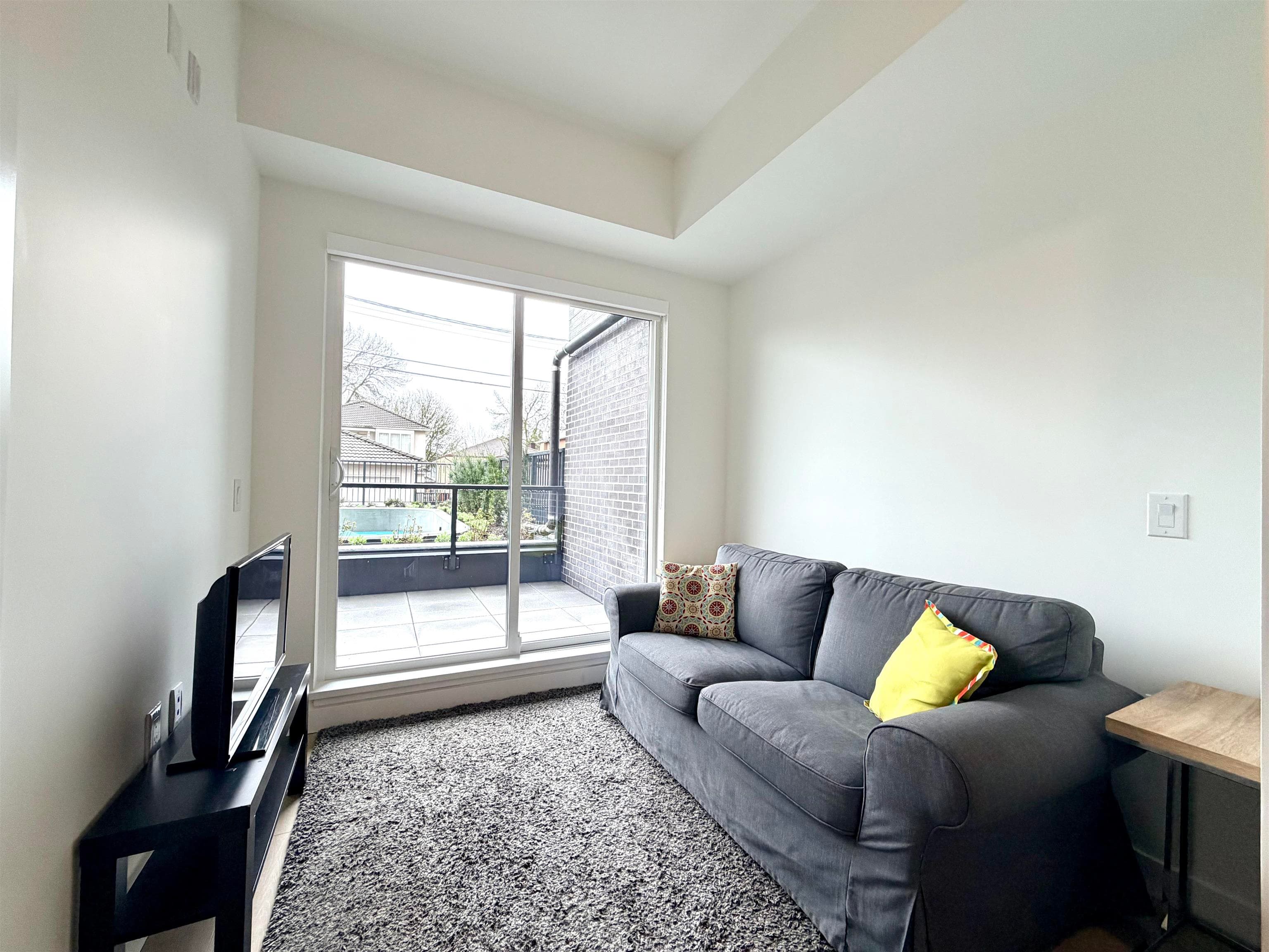 105 - 2268 E Broadway, Vancouver, V5N 0L2 — photo 5