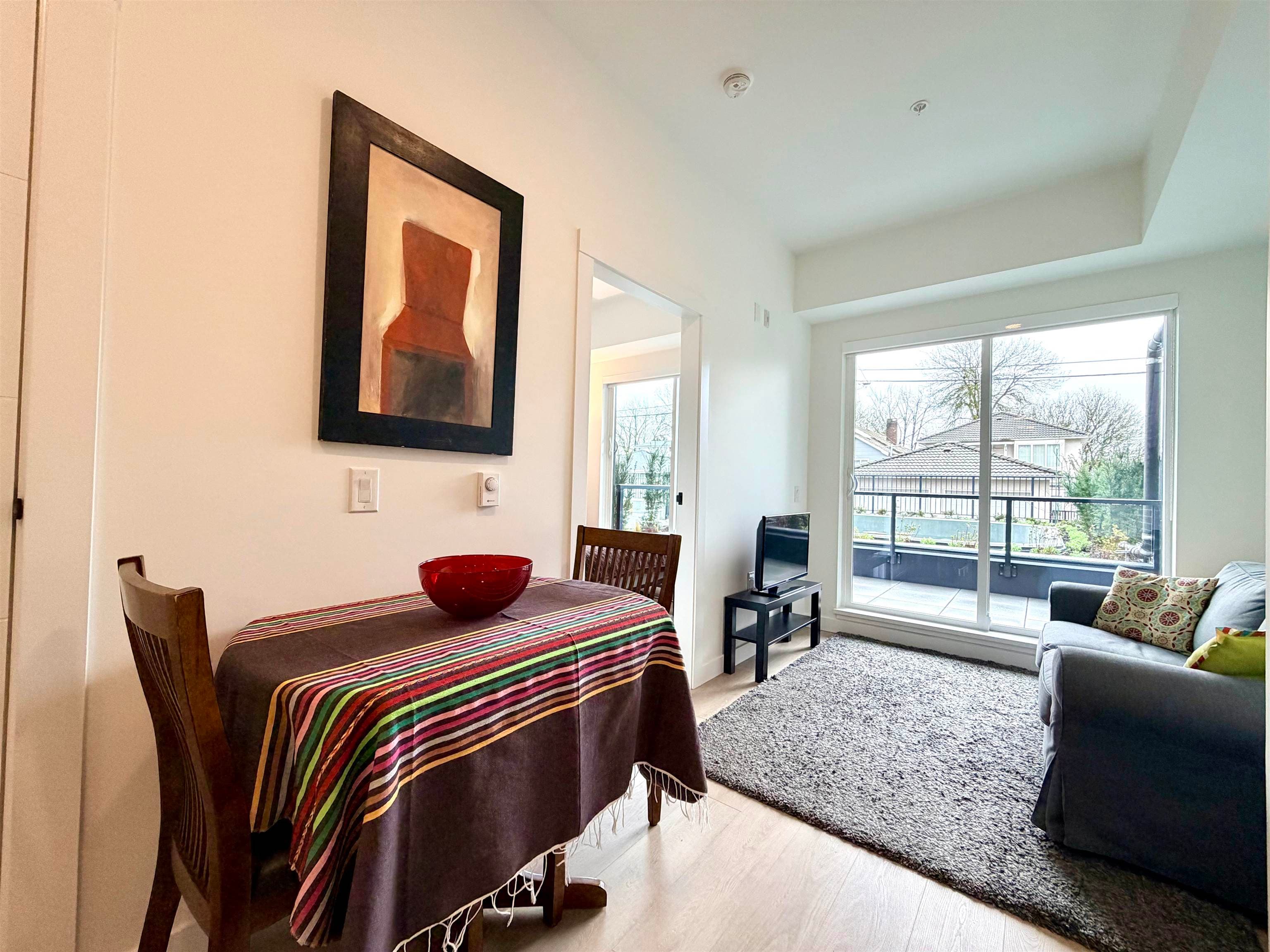 105 - 2268 E Broadway, Vancouver, V5N 0L2 — photo 4