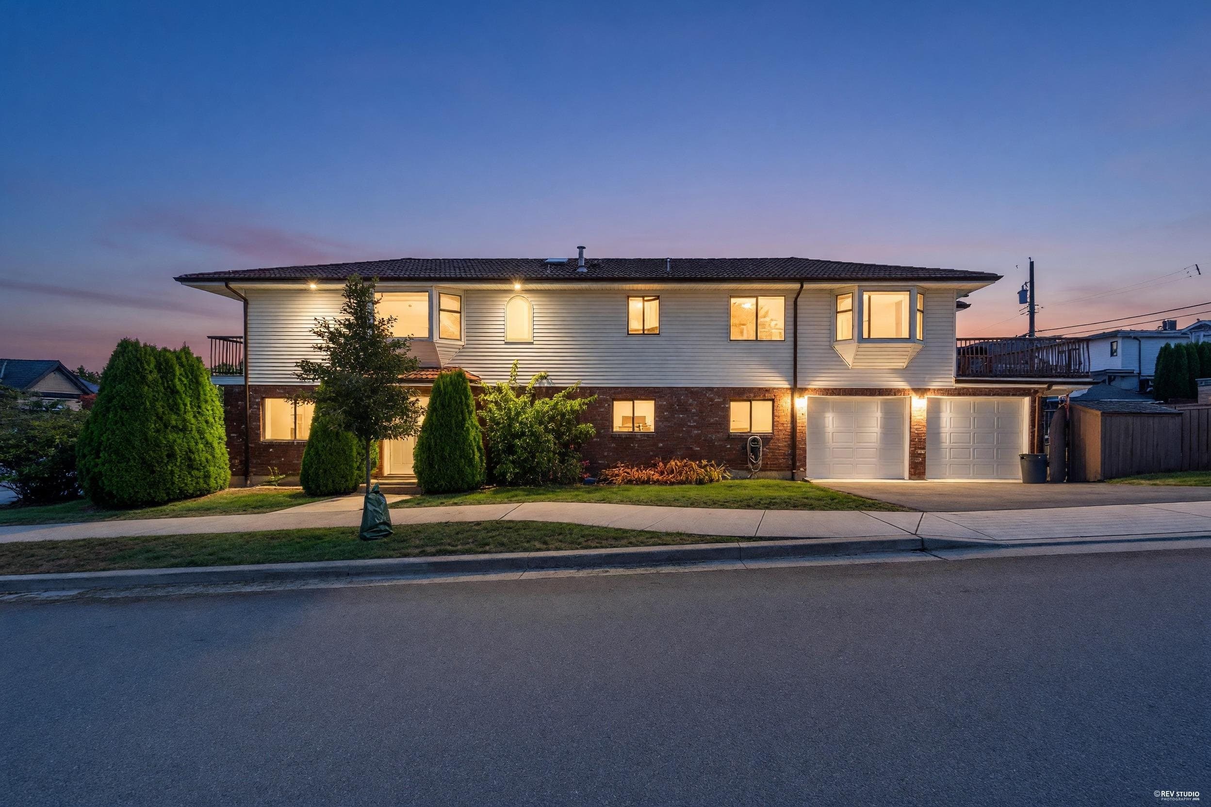 156 N Rosser Avenue, Burnaby