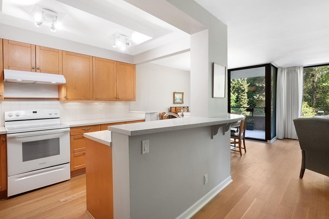 309 - 4101 Yew Street, Vancouver, V6L 3B7 — photo 3