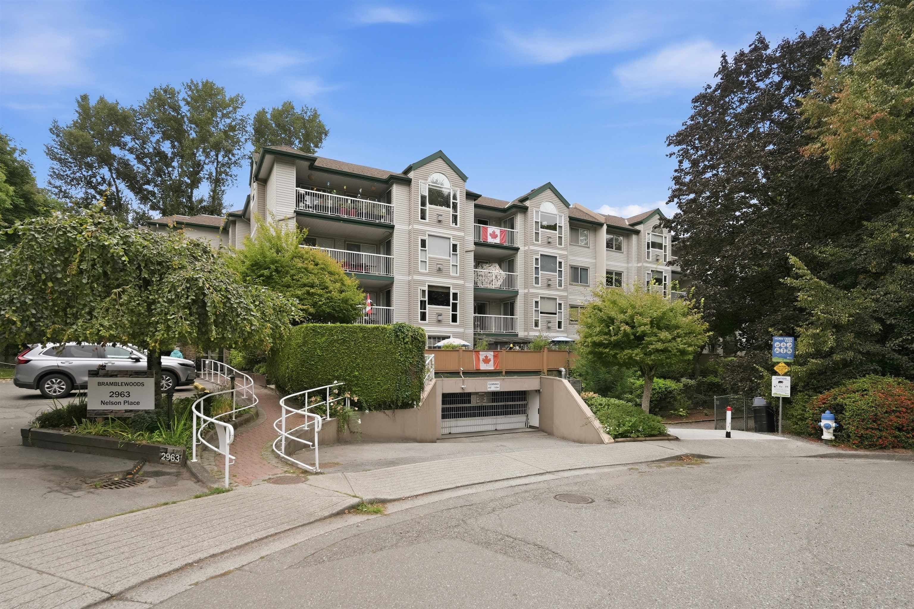 305 - 2963 Nelson Place, Abbotsford, V2S 7L6 — photo 1