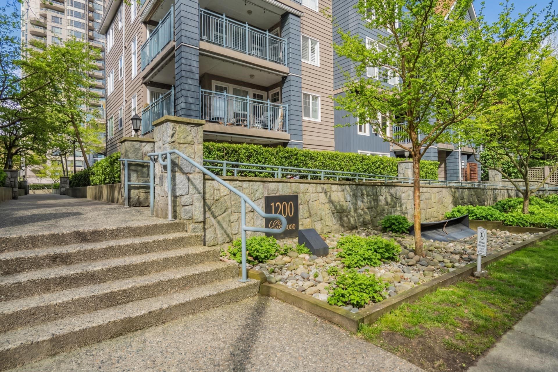 212 - 1200 Eastwood Street, Coquitlam, V3B 7R9 — photo 1