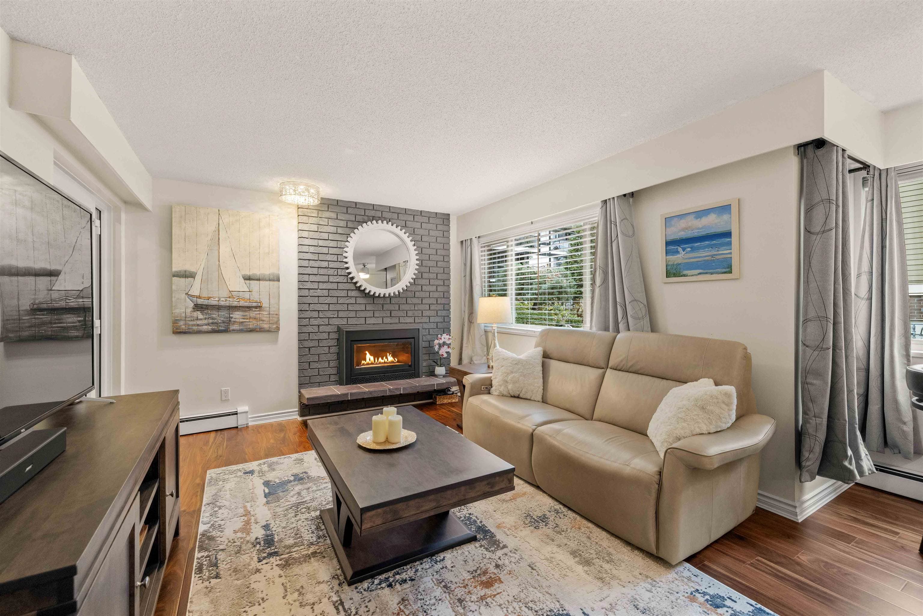 107 - 1368 Foster Street, White Rock, V4B 3X4 — photo 2