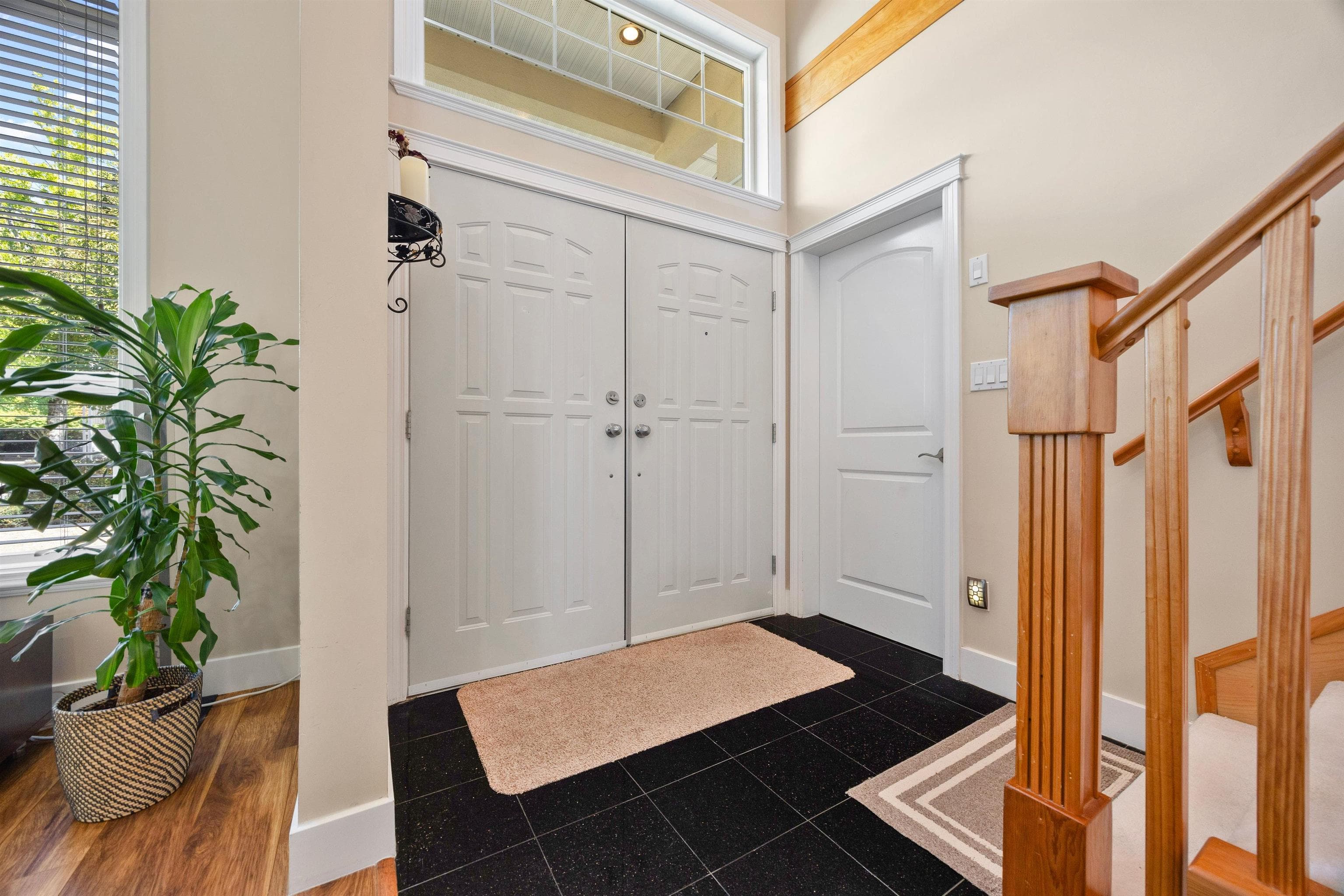6180 Curtis Street, Burnaby, V5B 2A5 — photo 4