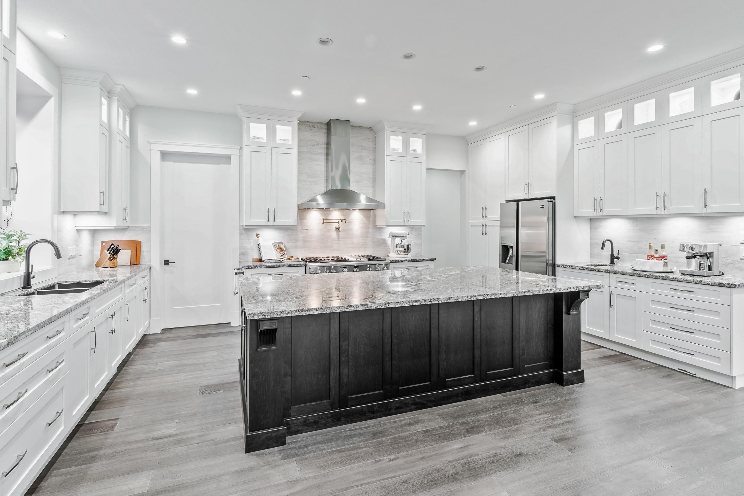 24331 124 Avenue, Maple Ridge, V4R 1T4 — photo 4