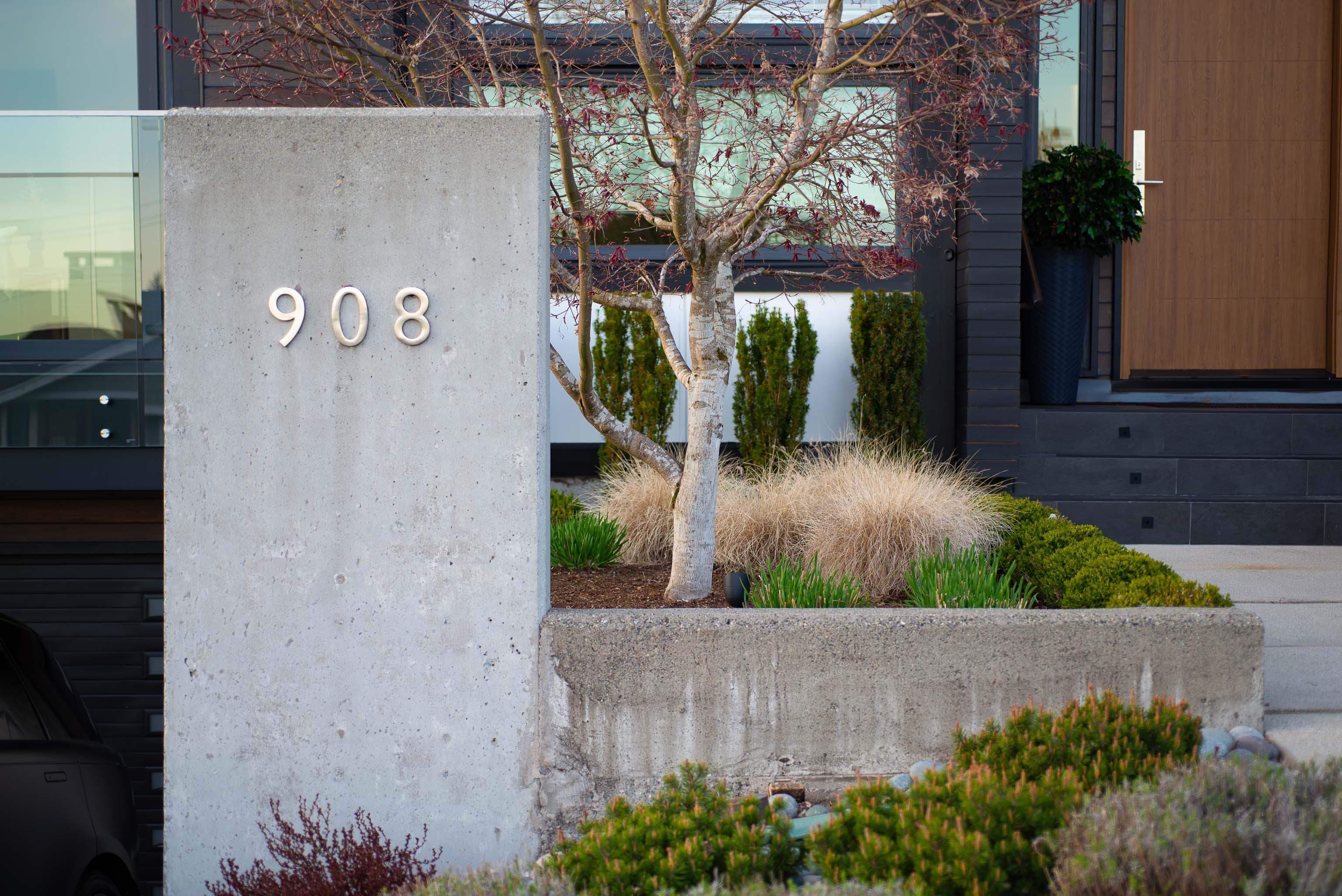 908 Beaconsfield Road, North Vancouver, V7R 1S8 — photo 3