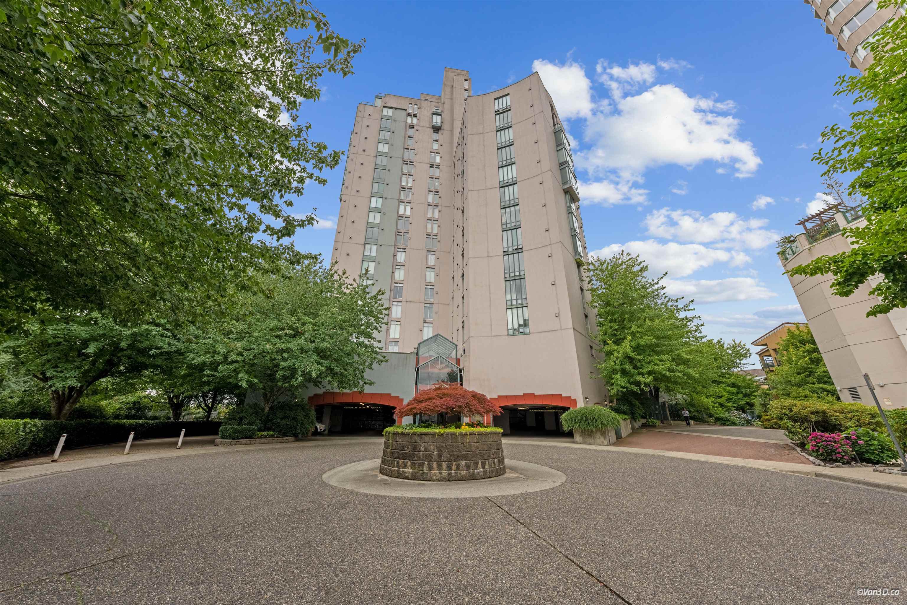 1207 - 8 Laguna Court, New Westminster, V3M 6M6 — photo 2