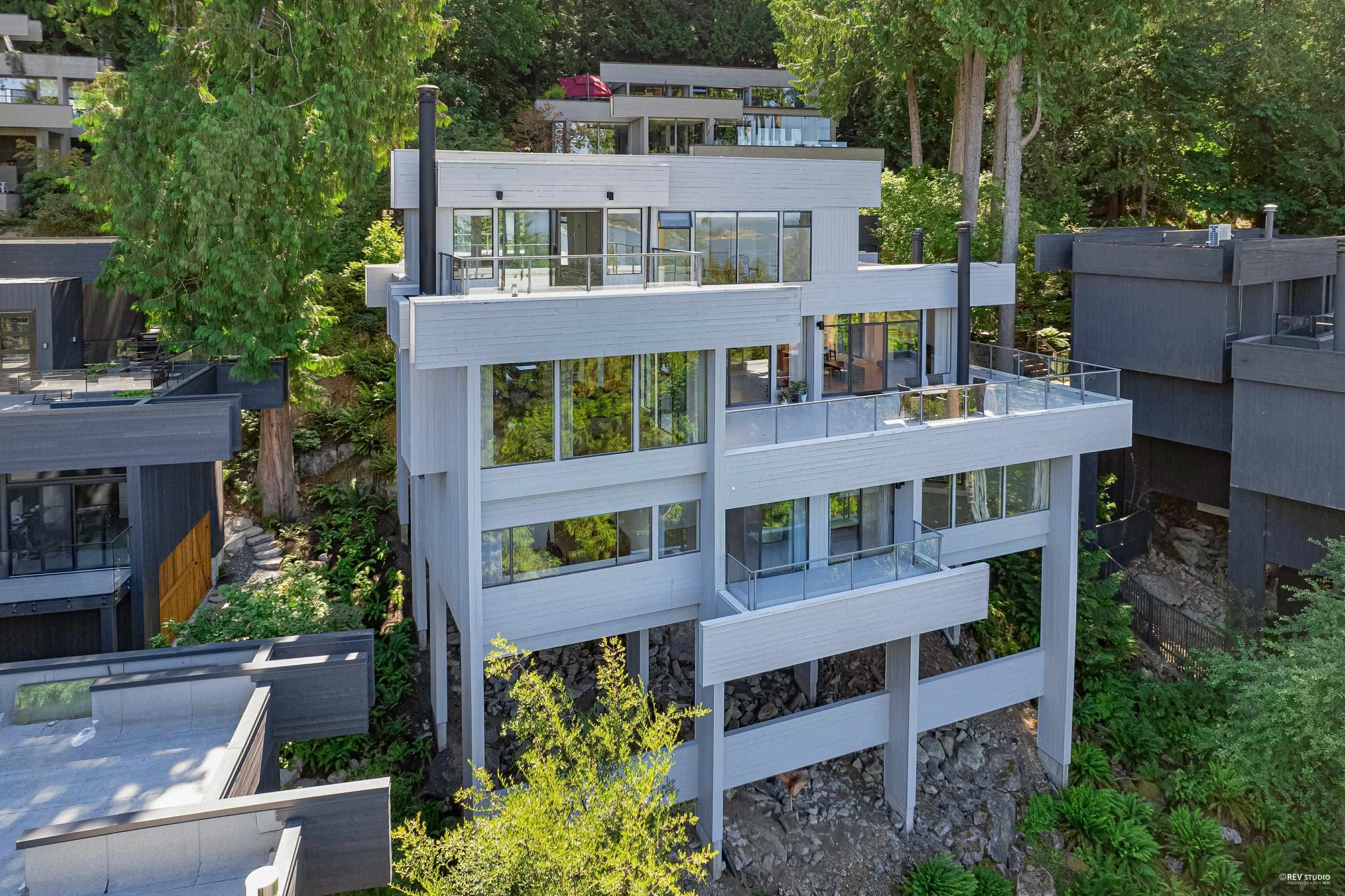 5317 Montiverdi Place, West Vancouver, V7W 2W8 — photo 3