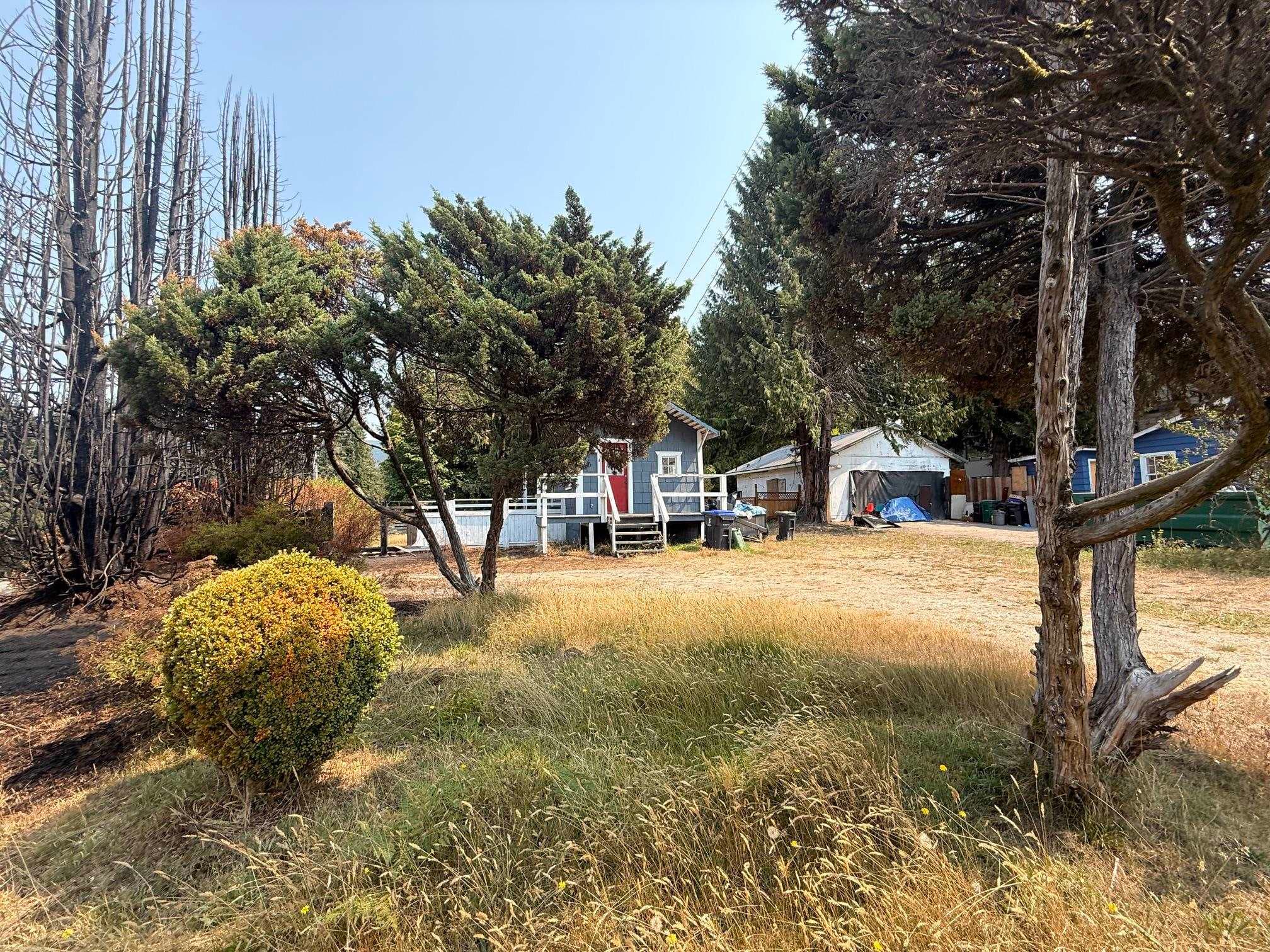 5694 Wharf Avenue, Sechelt, V0N 3A0 — photo 2