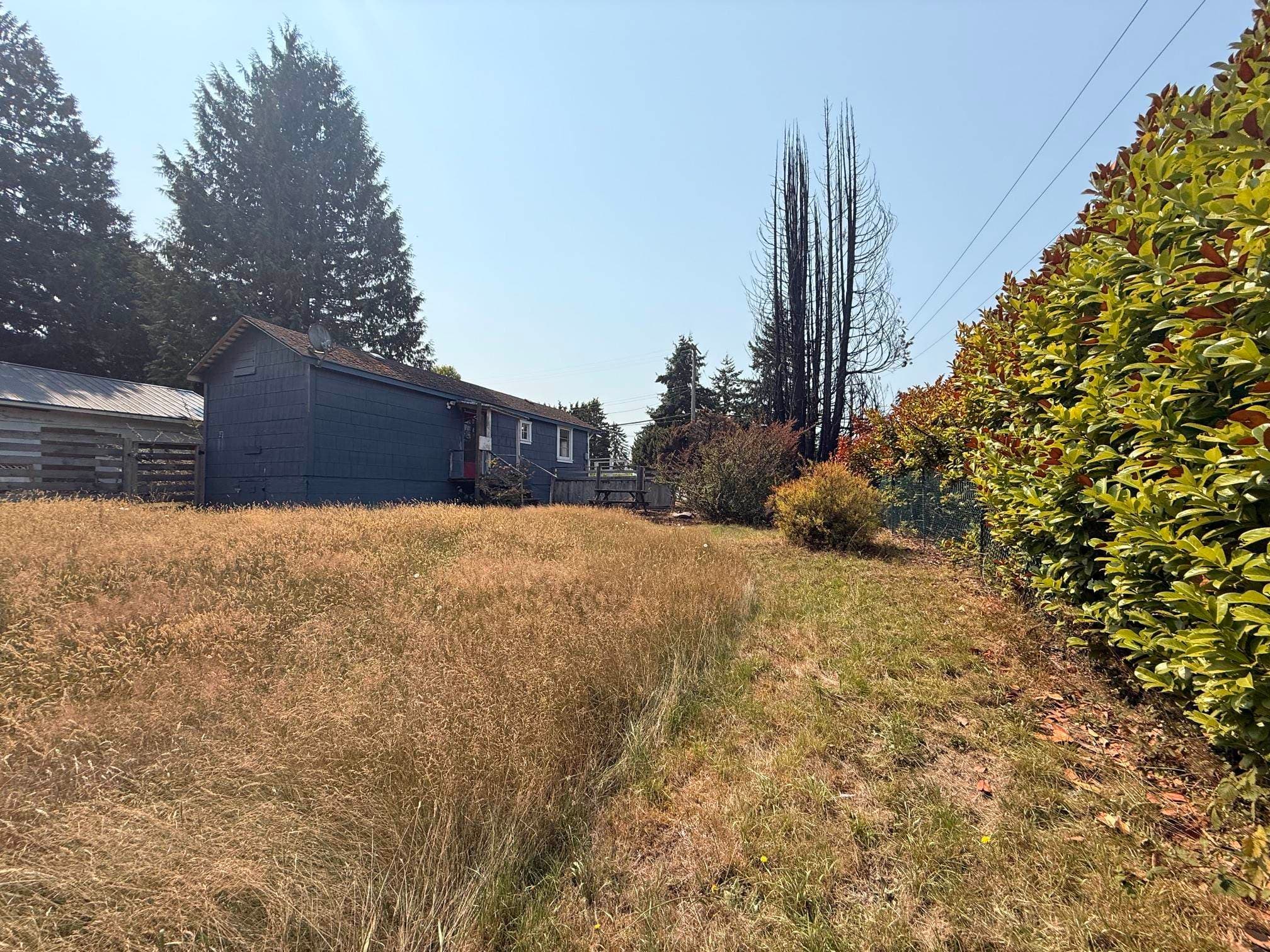 5694 Wharf Avenue, Sechelt, V0N 3A0 — photo 3