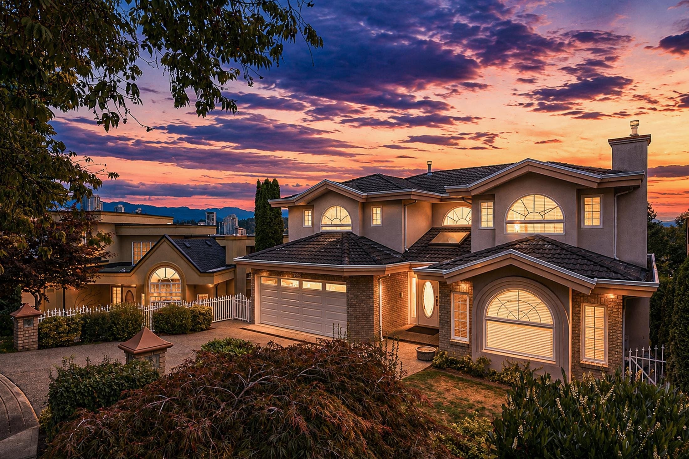 7586 Sequoia Road, Burnaby, V3N 4W9 — photo 3