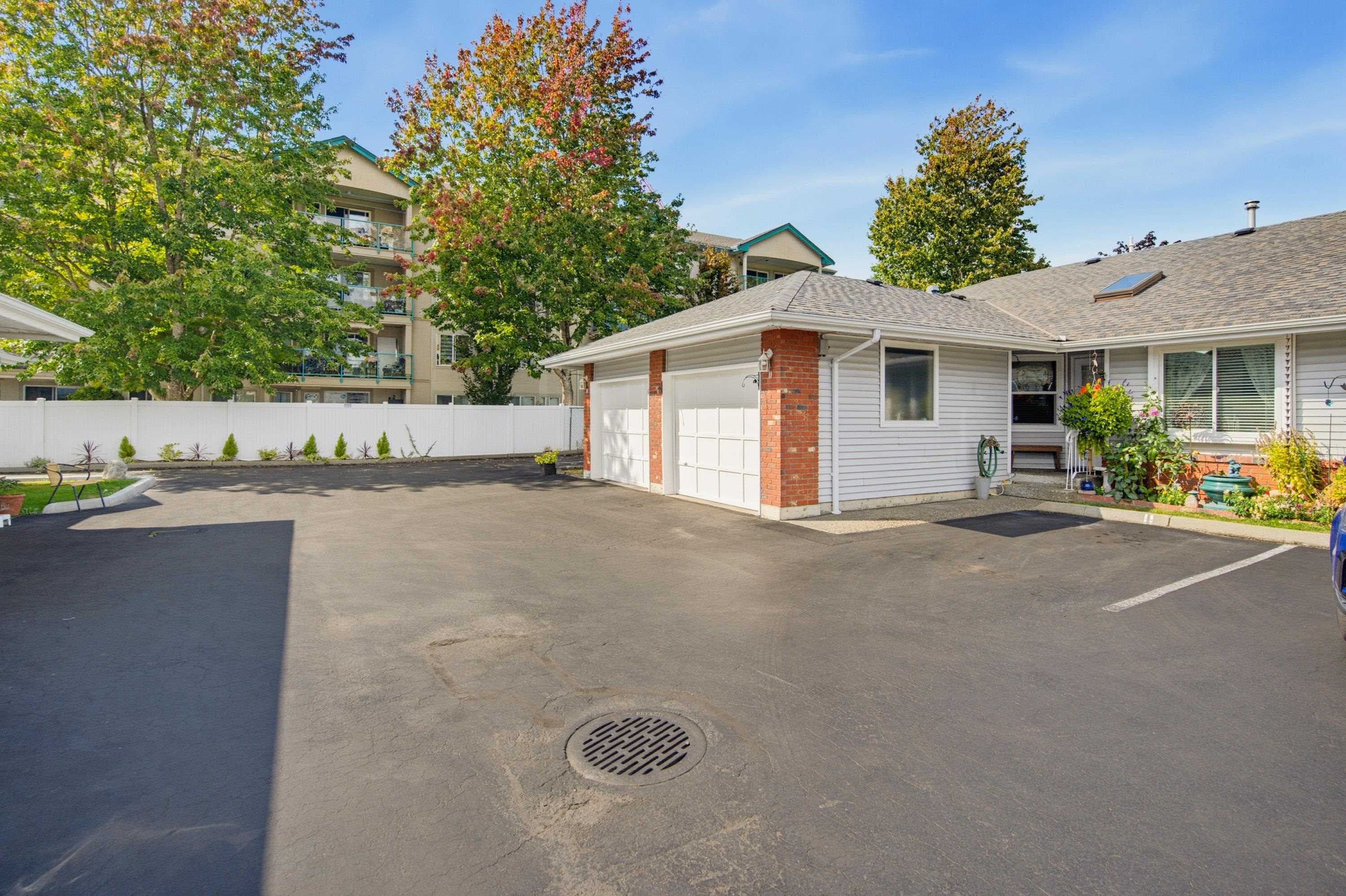 11 - 5365 205 Street, Langley, V3A 7V7 — photo 3