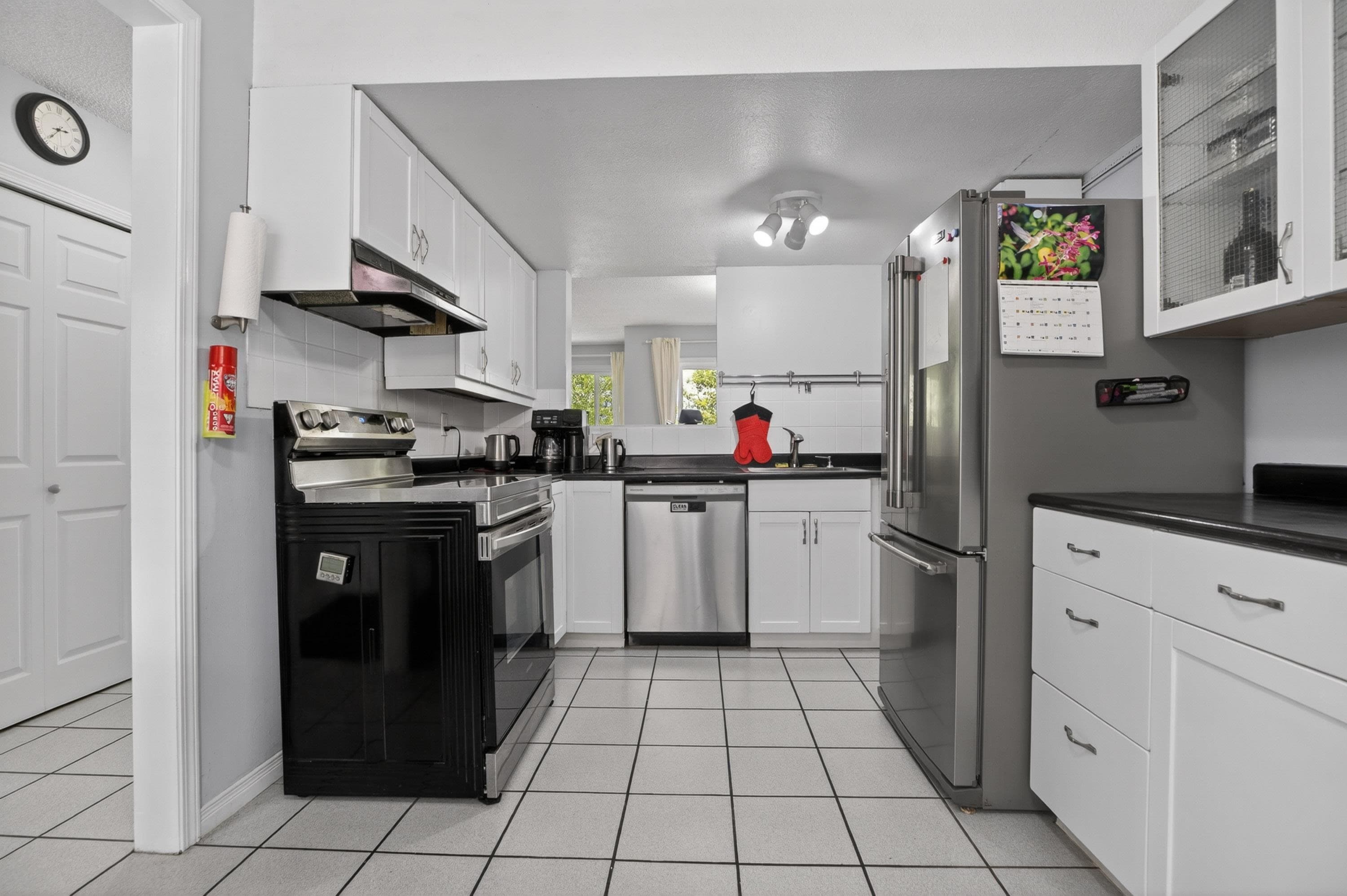 589 Carlsen Place, Port Moody, V3H 4A1 — photo 5