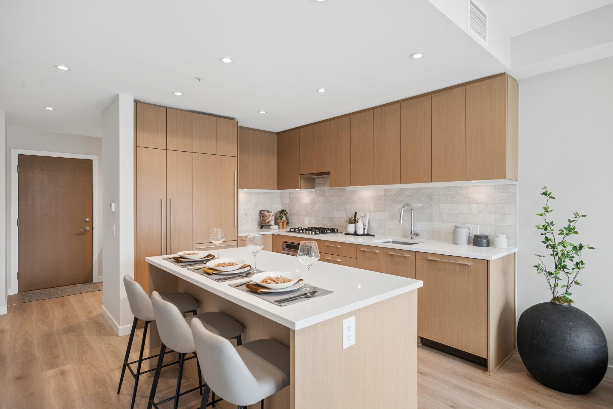 403 - 110 E 17th Street, North Vancouver