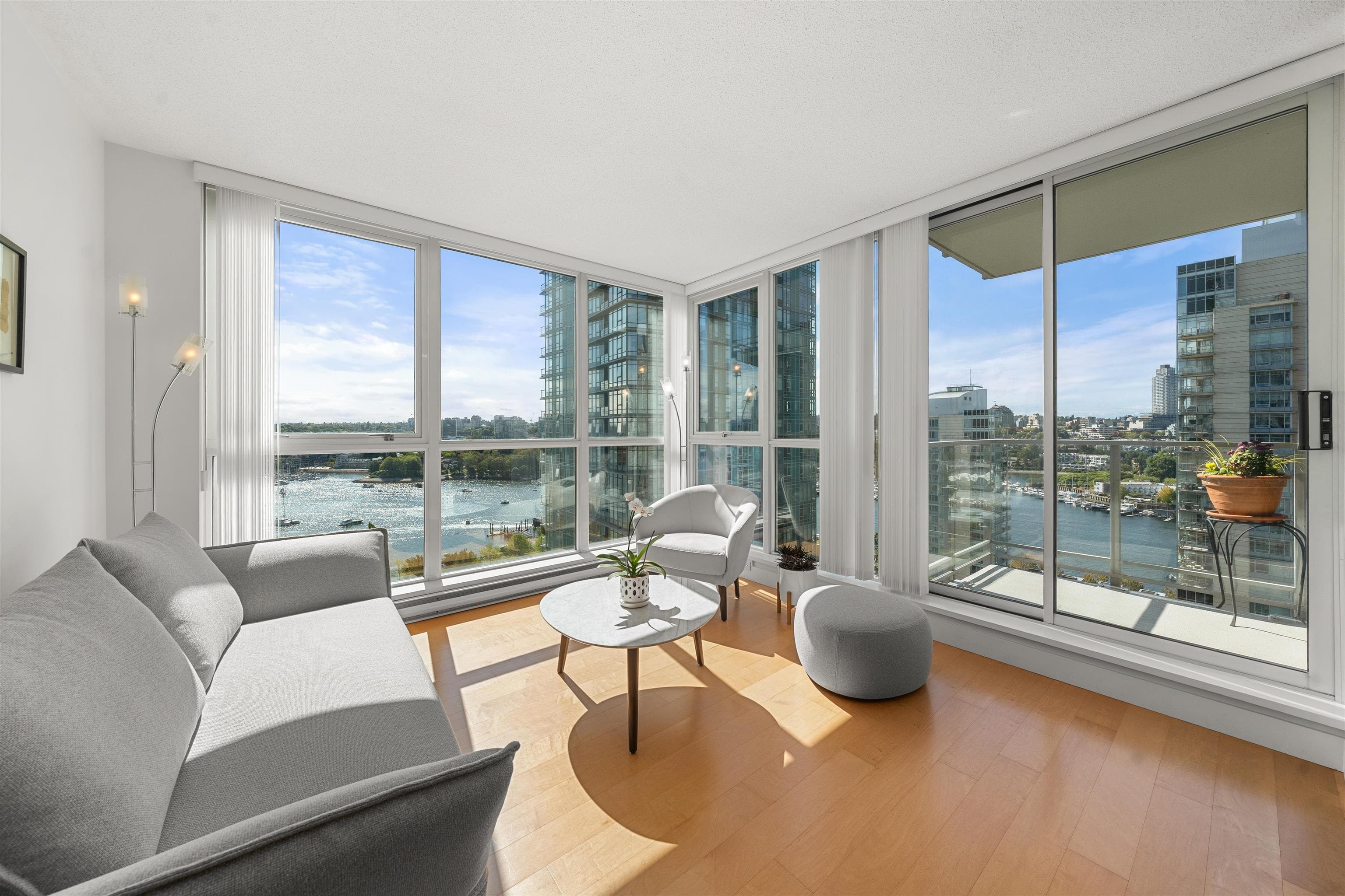 2002 - 1408 Strathmore Mews, Vancouver, V6Z 3A9 — photo 3
