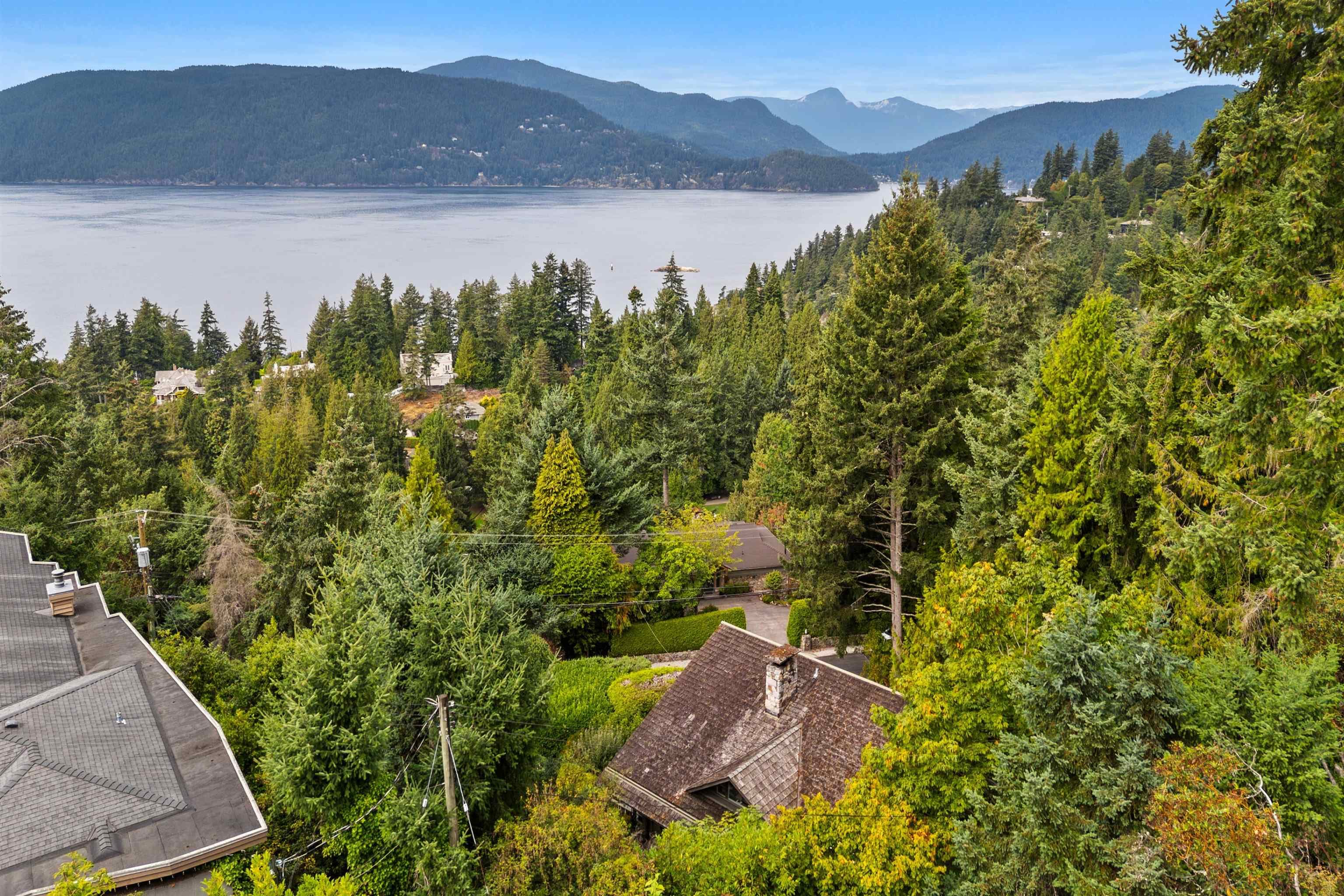 6035 Eagleridge Drive, West Vancouver, V7W 1W7 — photo 1