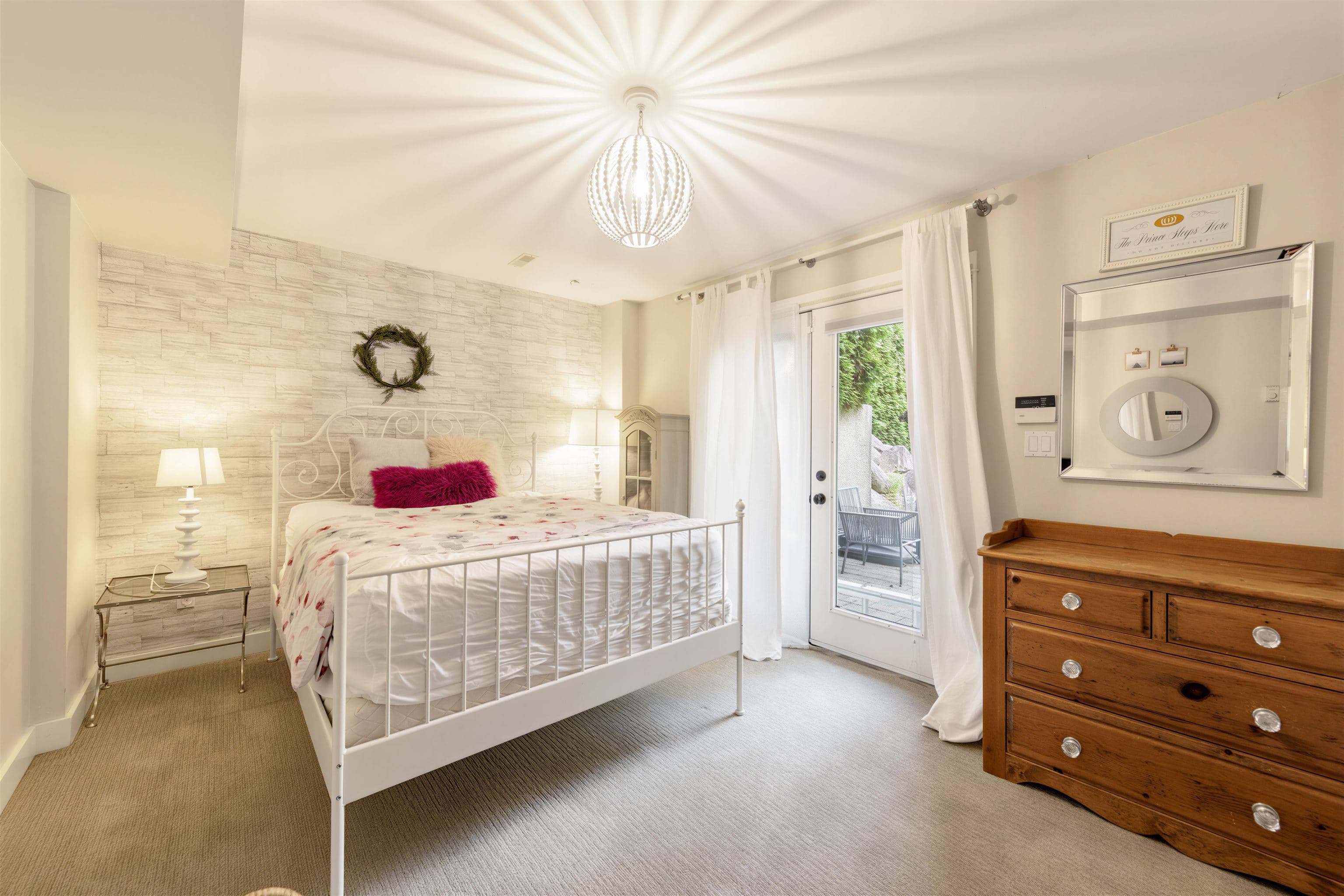 17015 105a Avenue, Surrey, V4N 5H8 — photo 1