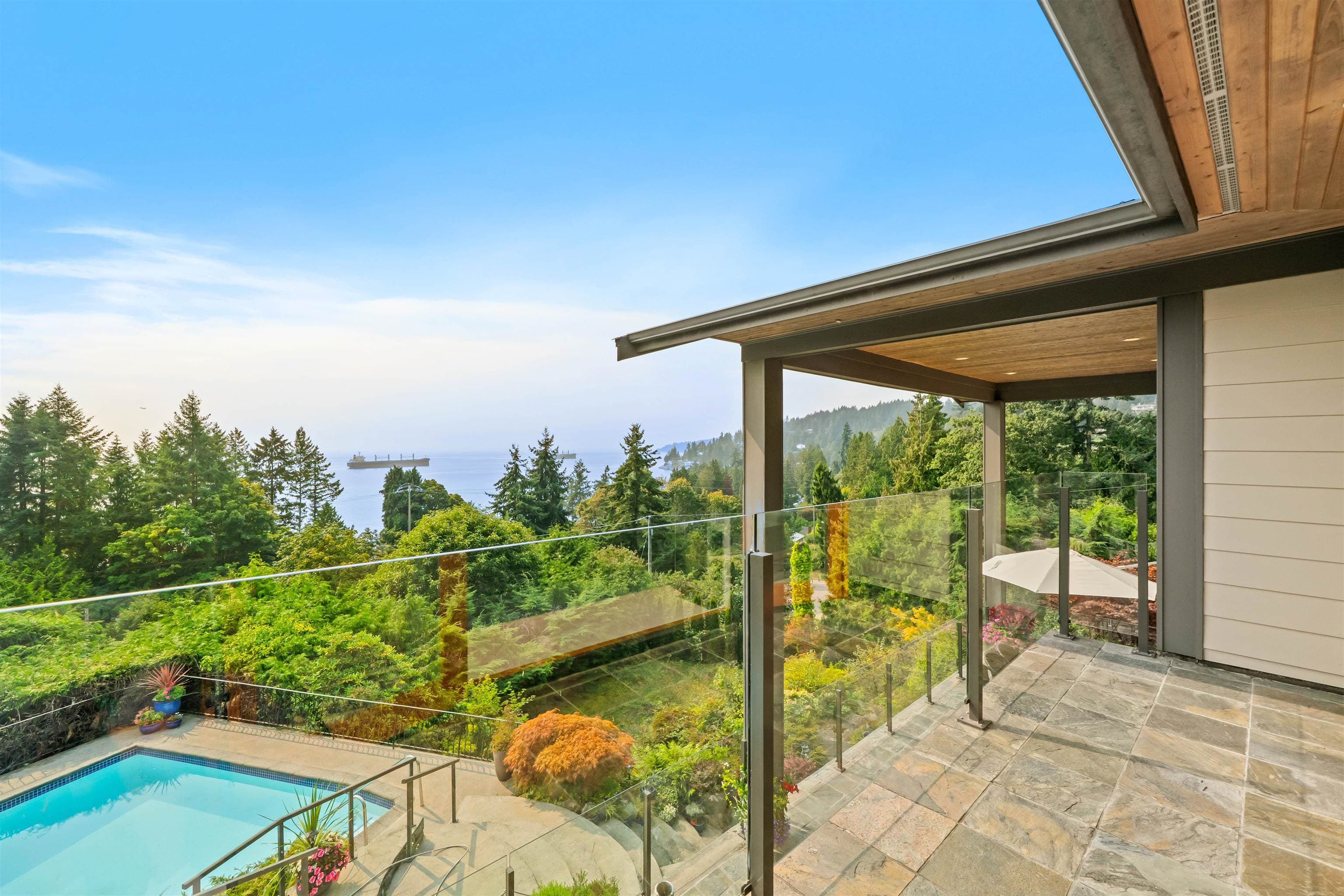 1408 31st Street, West Vancouver, V7V 4P5 — photo 1
