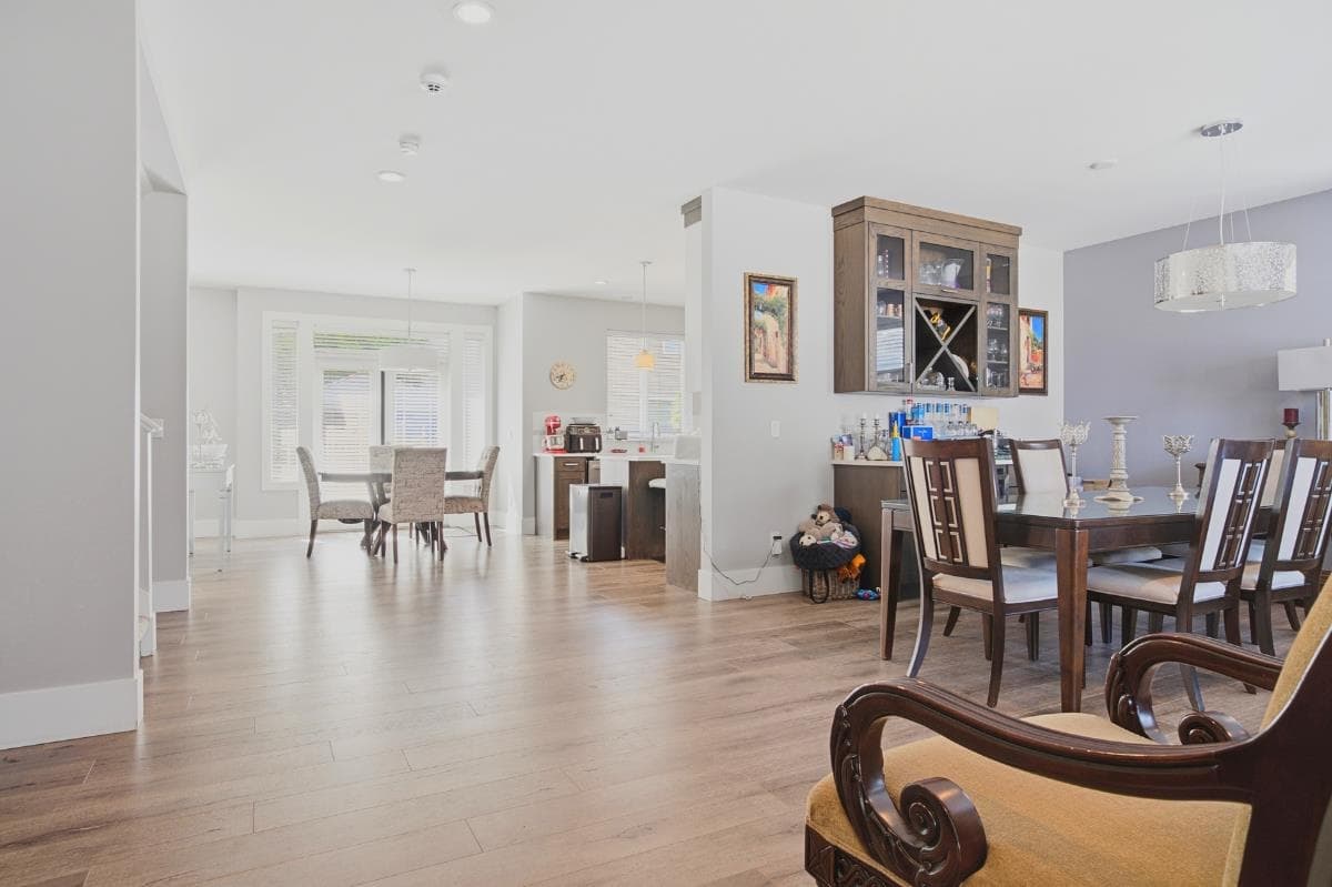 6071 145b Street, Surrey, V3S 4R6 — photo 5