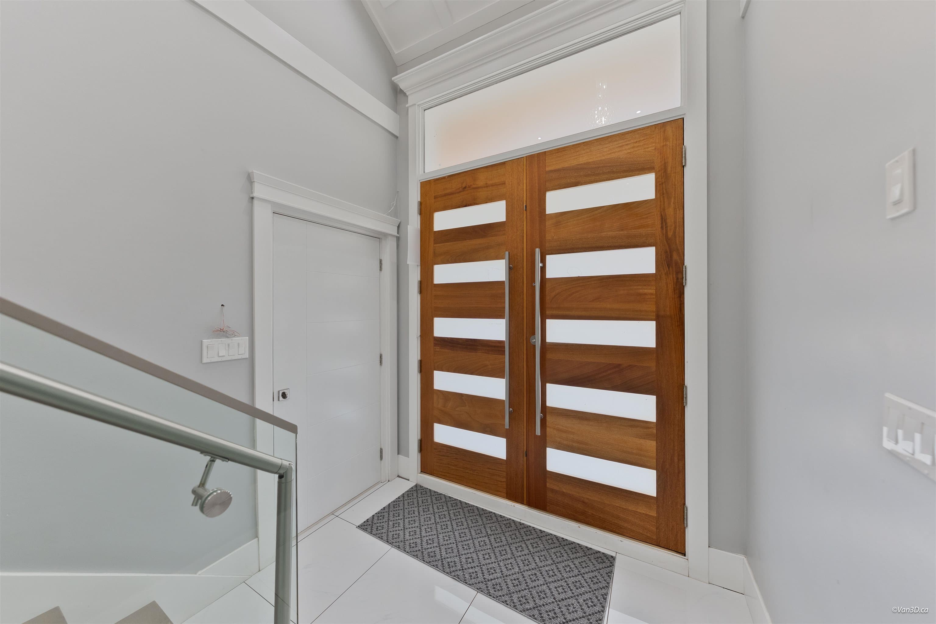 12890 92a Avenue, Surrey, V3V 1J8 — photo 4