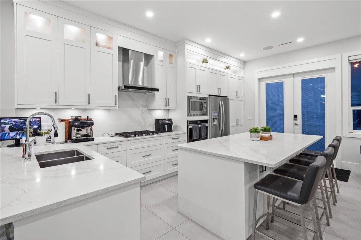 1041 Stewart Avenue, Coquitlam, V3K 2N8 — photo 4