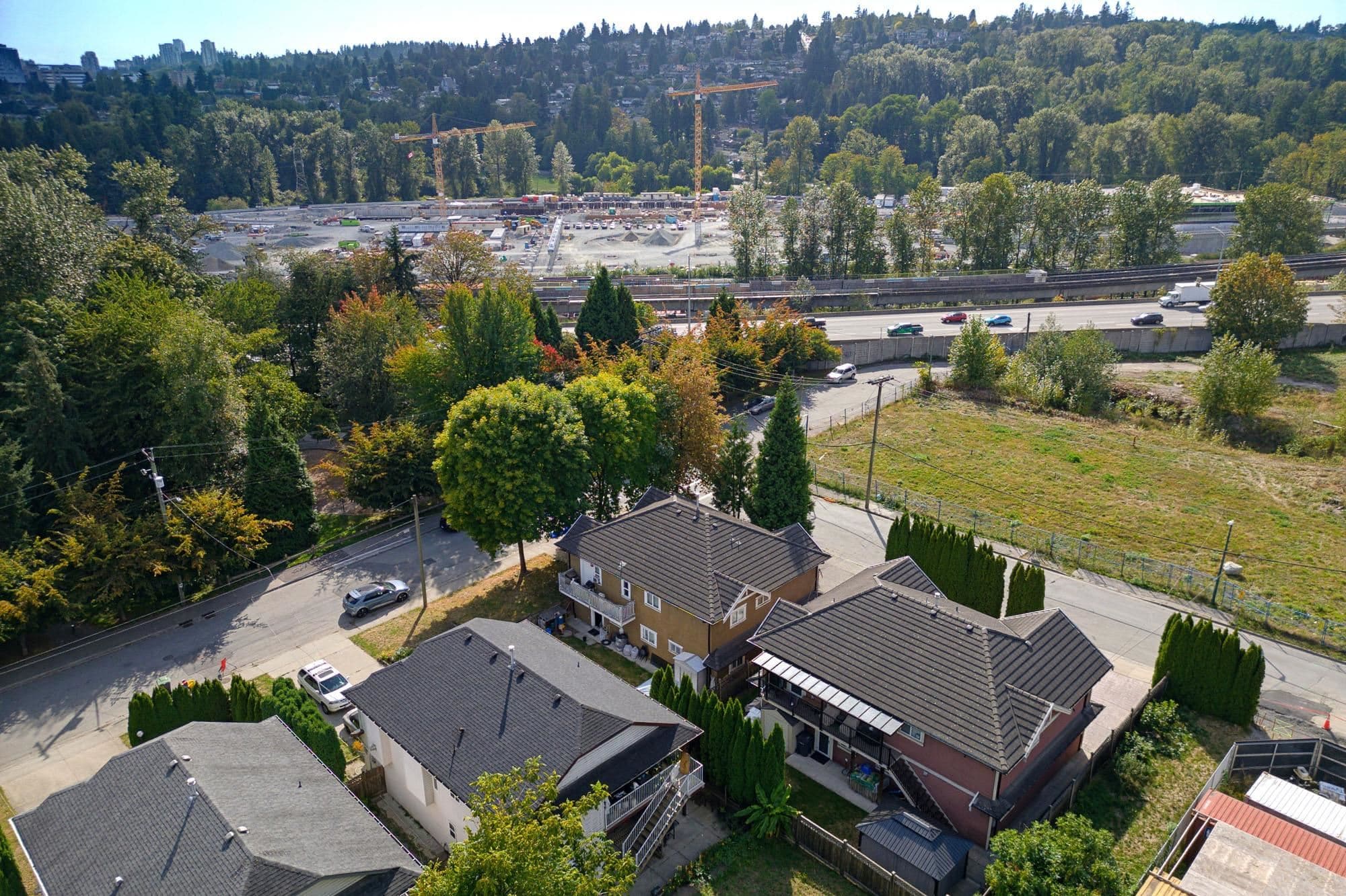 575 Alderson Avenue, Coquitlam, V3K 1T4 — photo 2