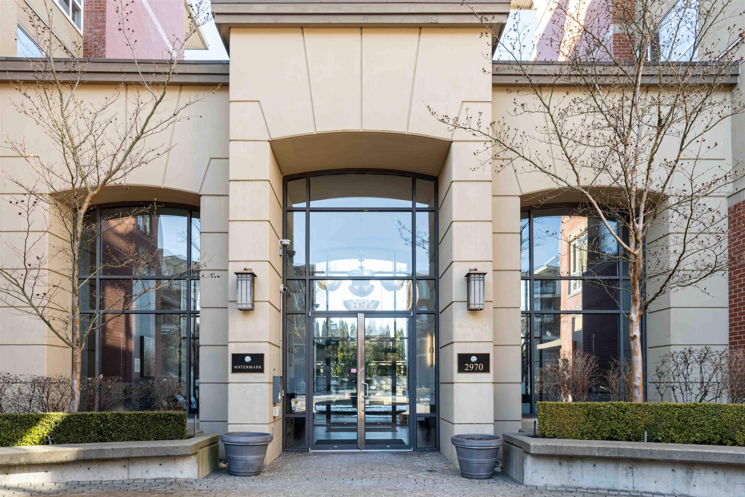 421 - 2970 King George Boulevard, Surrey, V4P 0E6 — photo 2